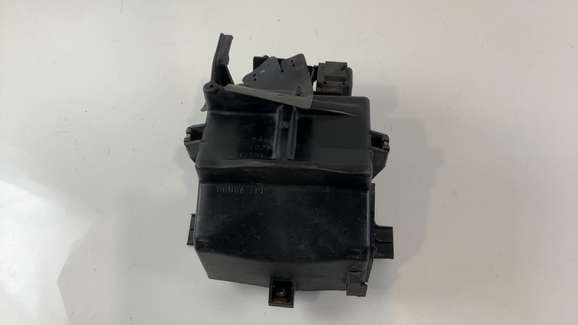 Honda CBR 600 F3 PC31 600cc Battery Box Tray 1995-1998 OEM 50325-MAL-600 - Image 4