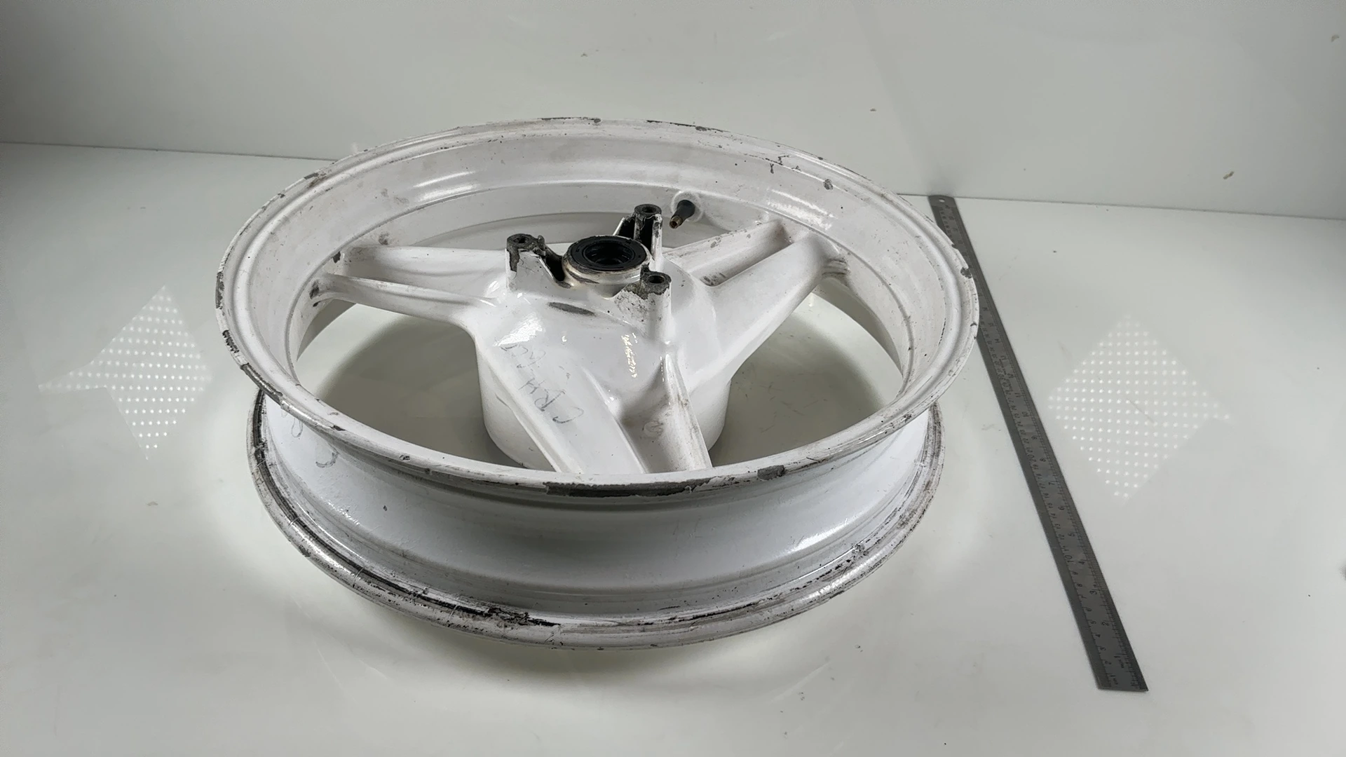 Honda CBR600F PC19 600cc Rear Wheel Rim 1987-1990 OEM 42650-MN4-305ZD - Image 3