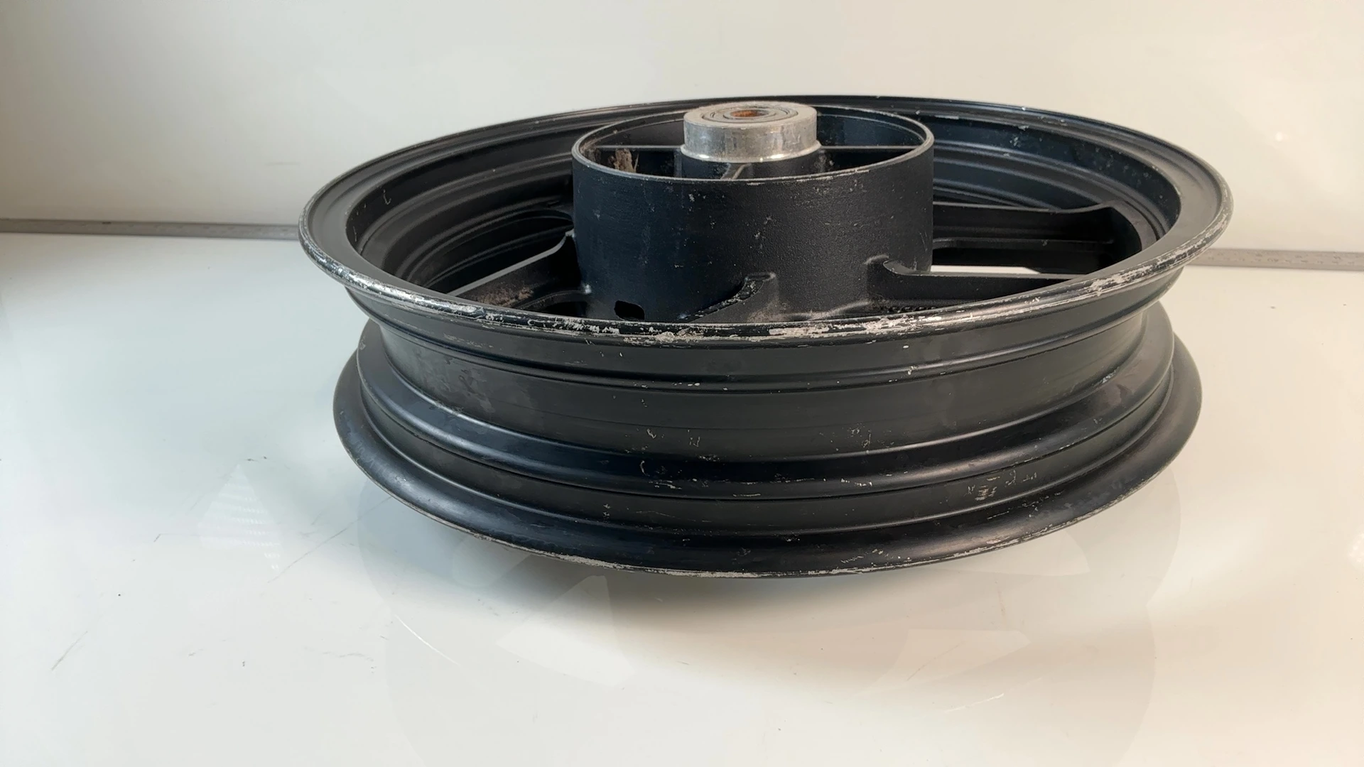Kawasaki Ninja GPZ600R ZX600A 600cc Front Wheel Rim 1985-1989 OEM 41073-1365-DH - Image 4