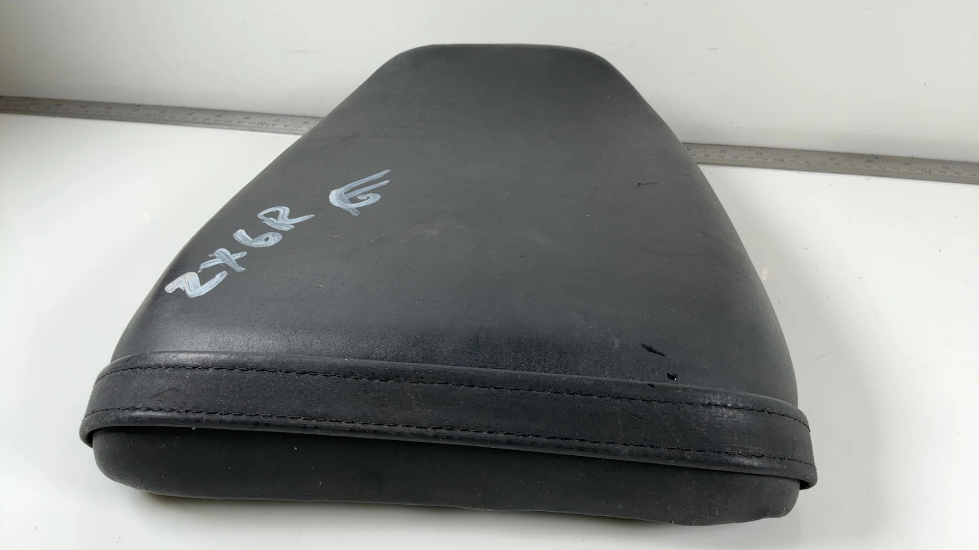 Kawasaki ZXR400 ZX400L 400cc Rear Passenger Seat 1991-1999 OEM 53001-1645 - Image 5