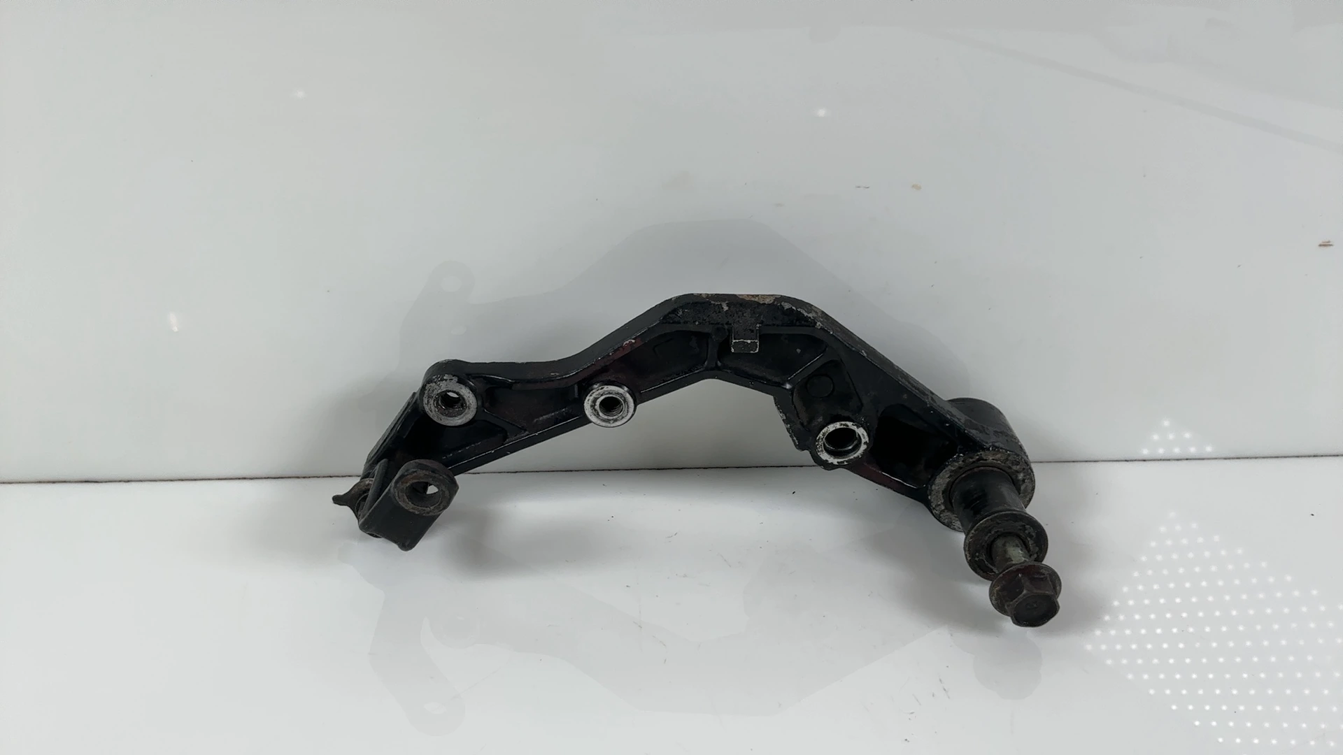 Honda Nighthawk CB650SC Front Left Brake Caliper Bracket 1983-1985 45110-ME1-671 - Image 2
