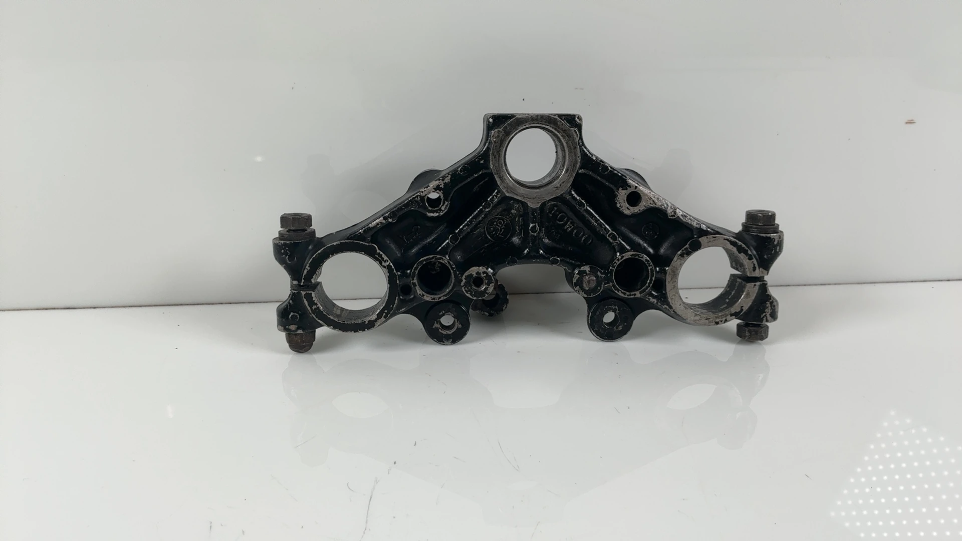 Yamaha RD125LC RD125 Upper Triple Clamp Fork Bridge 1982-84 OEM 10W-23435-00-98 - Image 1