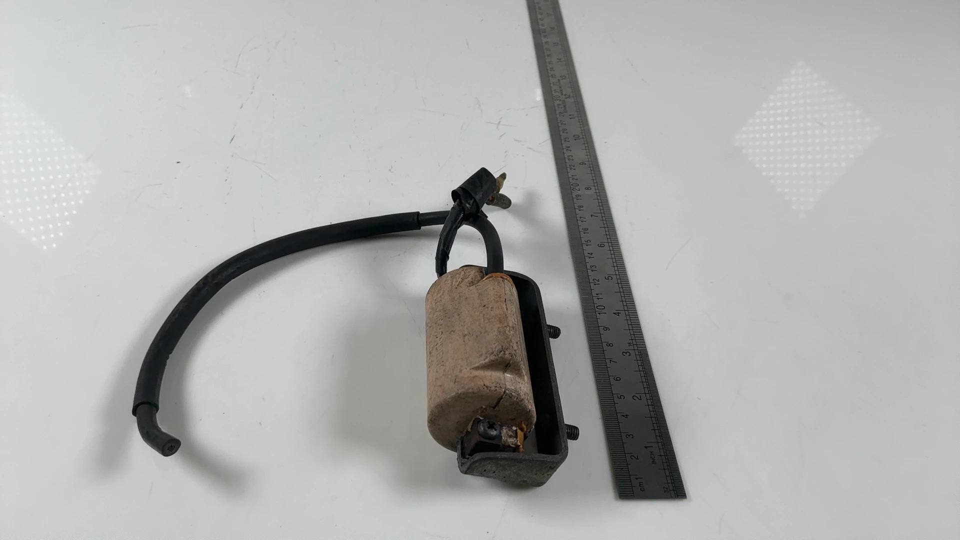 Yamaha XS400 XS400S 400cc Ignition Coil 1977 1978 OEM 1L9-82310-51 - Image 3