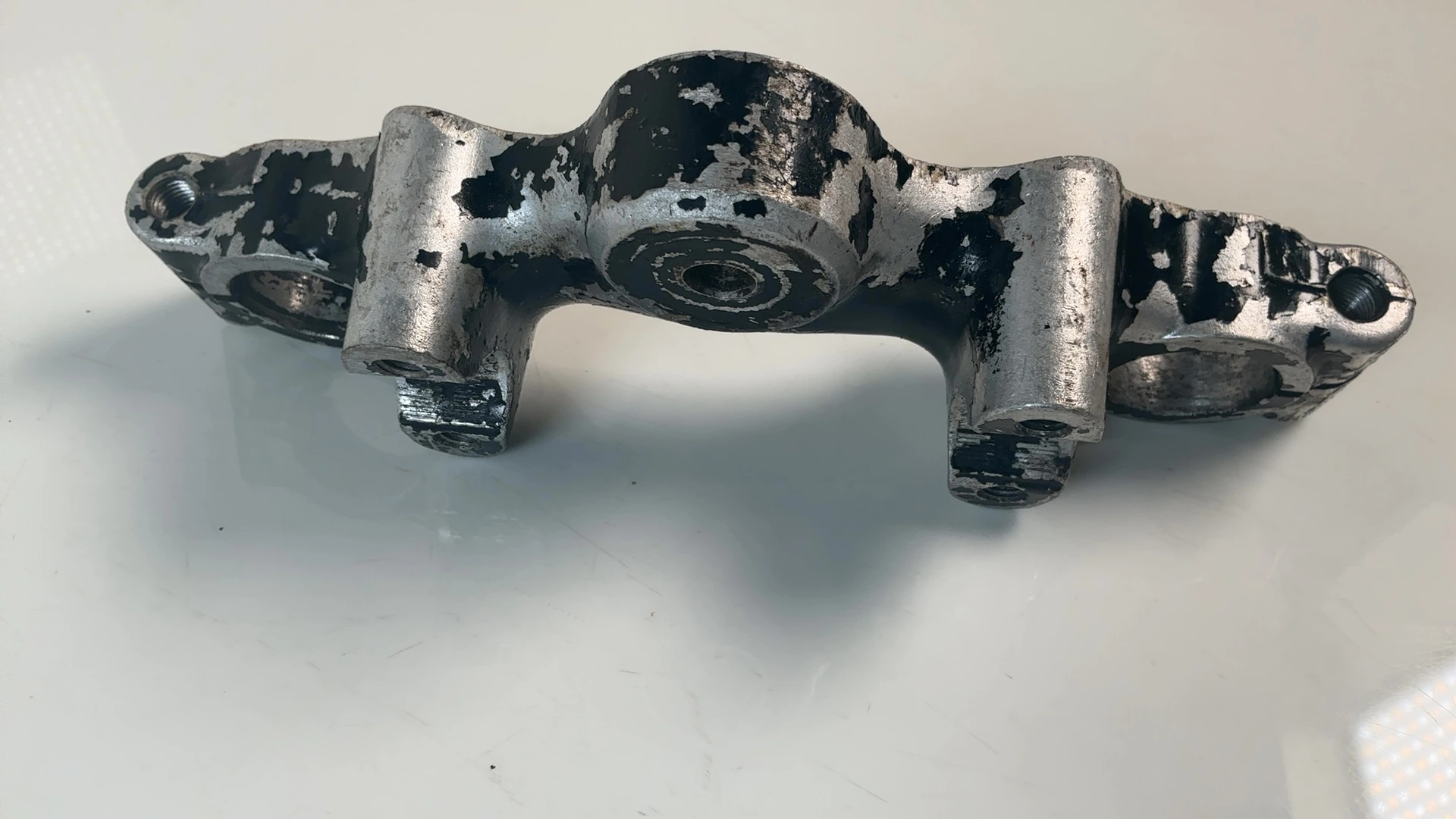 Suzuki TS185 Sierra 185cc Upper Triple Tree Fork Clamp 1971-1976 OEM 51311-28210 - Image 6