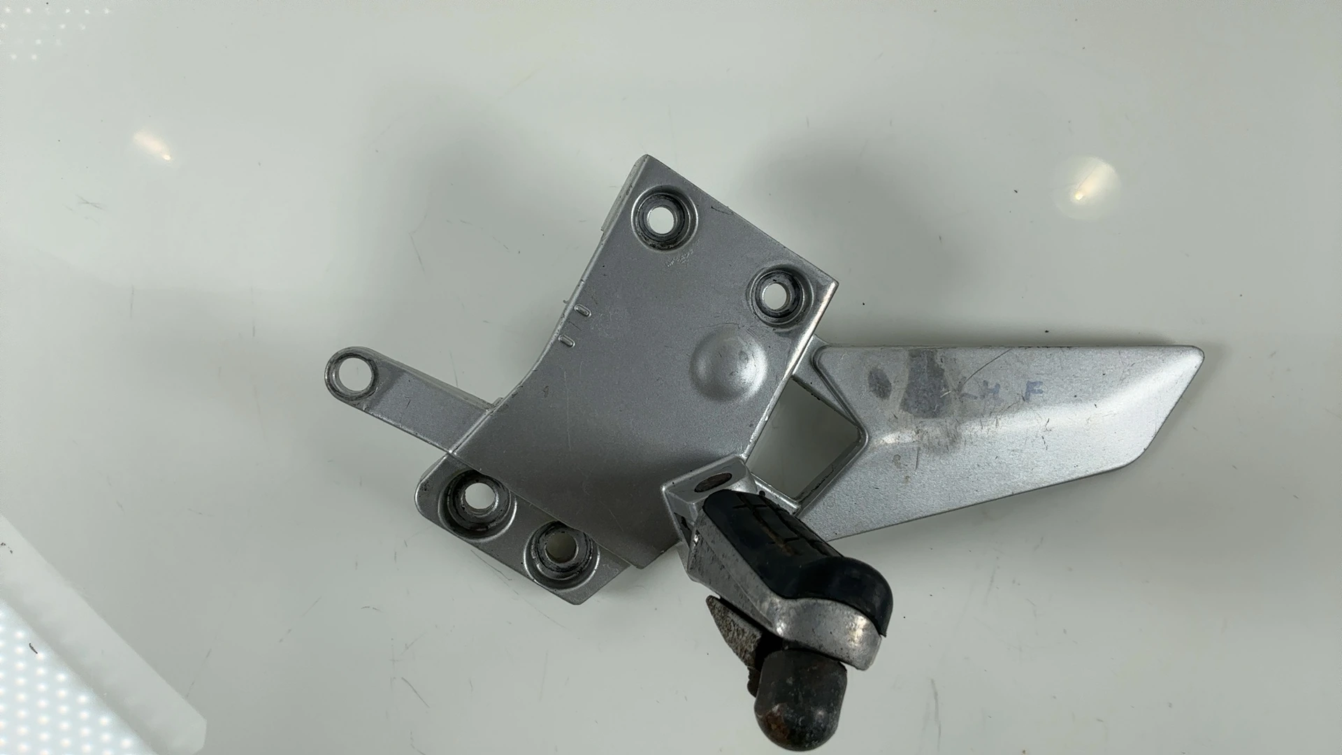 Yamaha FJR1300 RP04 Front Left Foot Rest Peg Bracket 2001-05 OEM 5JW-27412-01-00 - Image 1