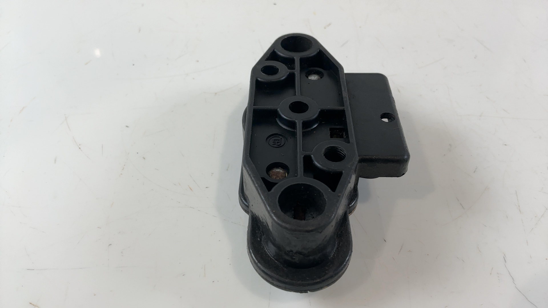 Suzuki GSX750F Katana 750 Seat Support Lock Latch Bracket 1989-1997 45220-47H00 - Image 5