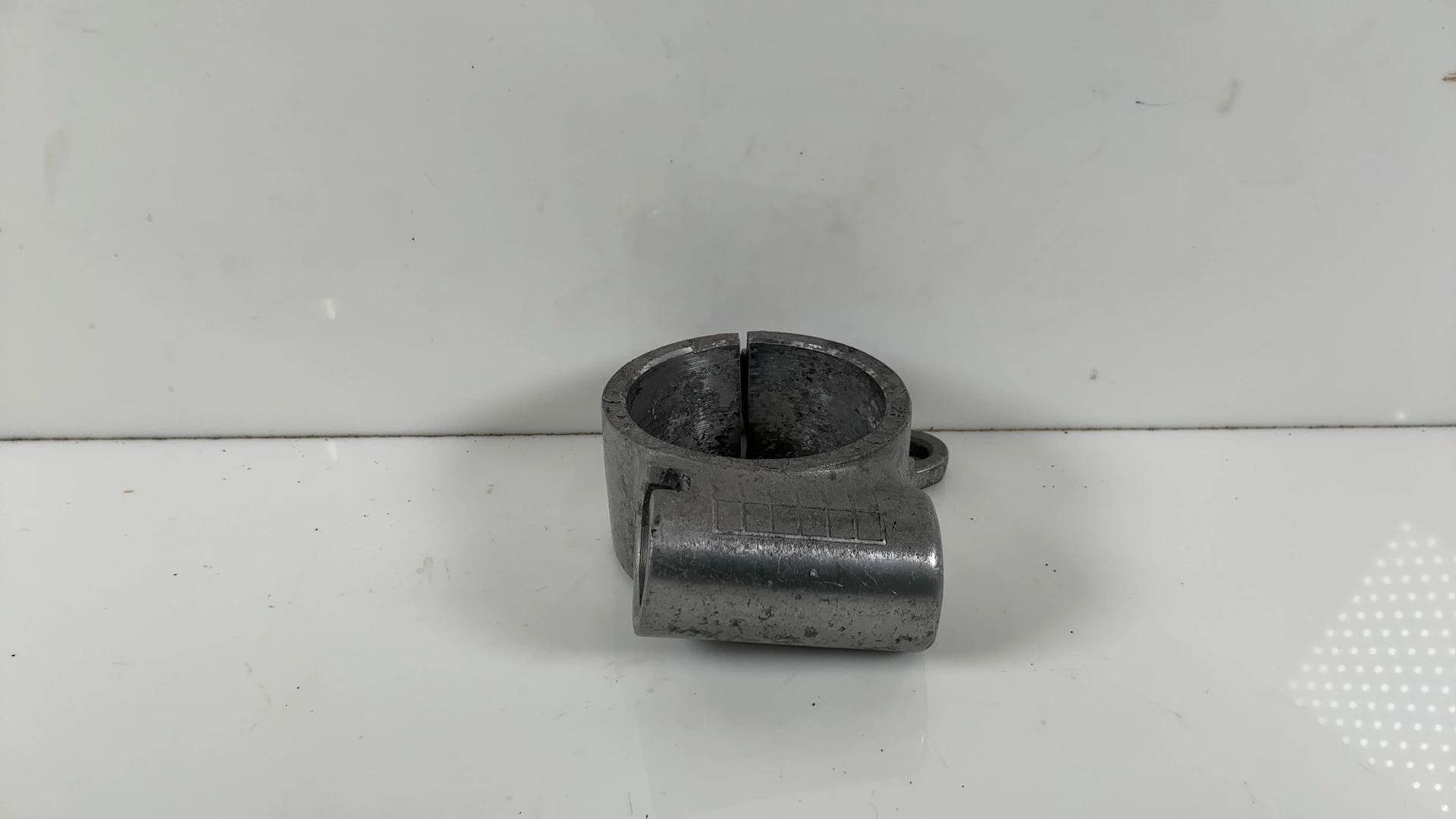 Kawasaki ZXR 750 ZX750J 750cc Left Handlebar Clip On Bracket 1991-92 46012-1236 - Image 1