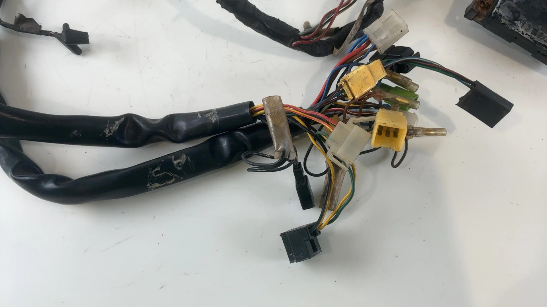 Yamaha XJ650 XJ650 650cc Main Wiring Harness 1980-1982 OEM 4K0-82590-70 - Image 4