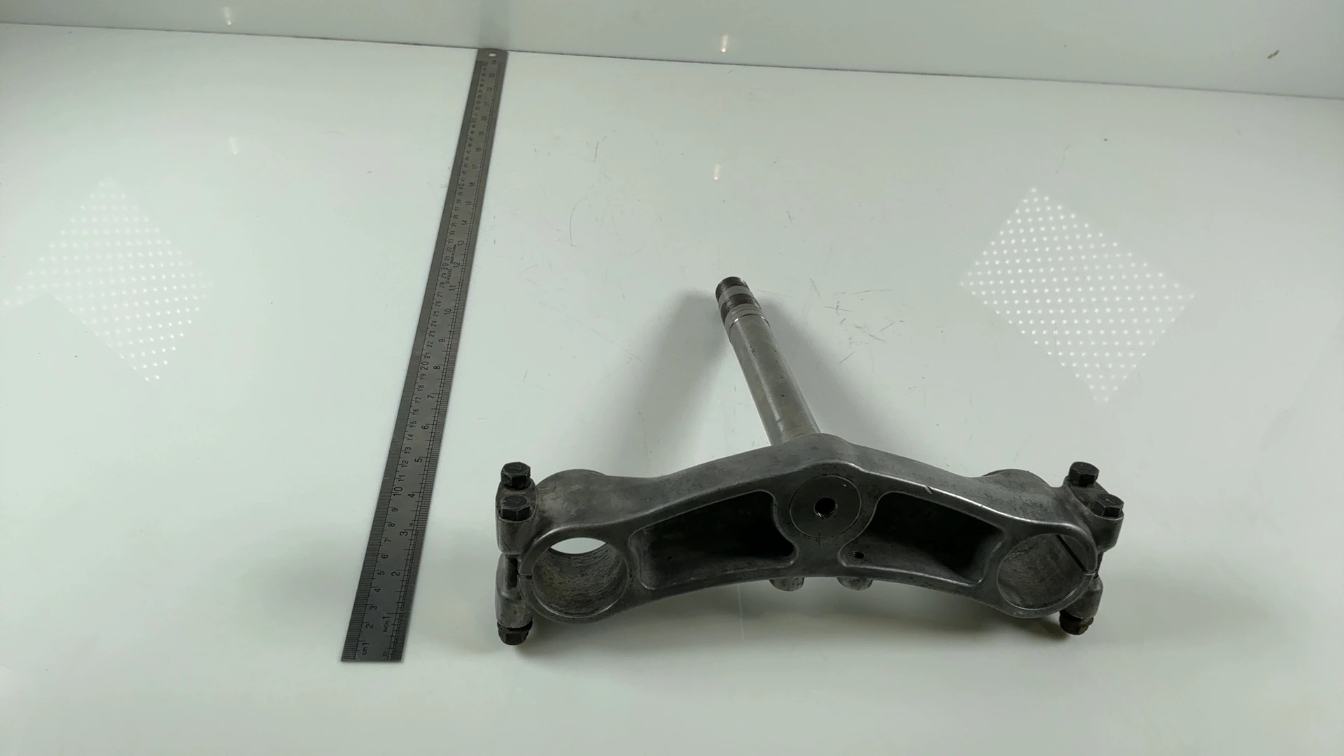 Yamaha FJ1100 FJ1200 Lower Triple Tree Yoke Stem 1984-1990 OEM 36Y-23340-00-00 - Image 4