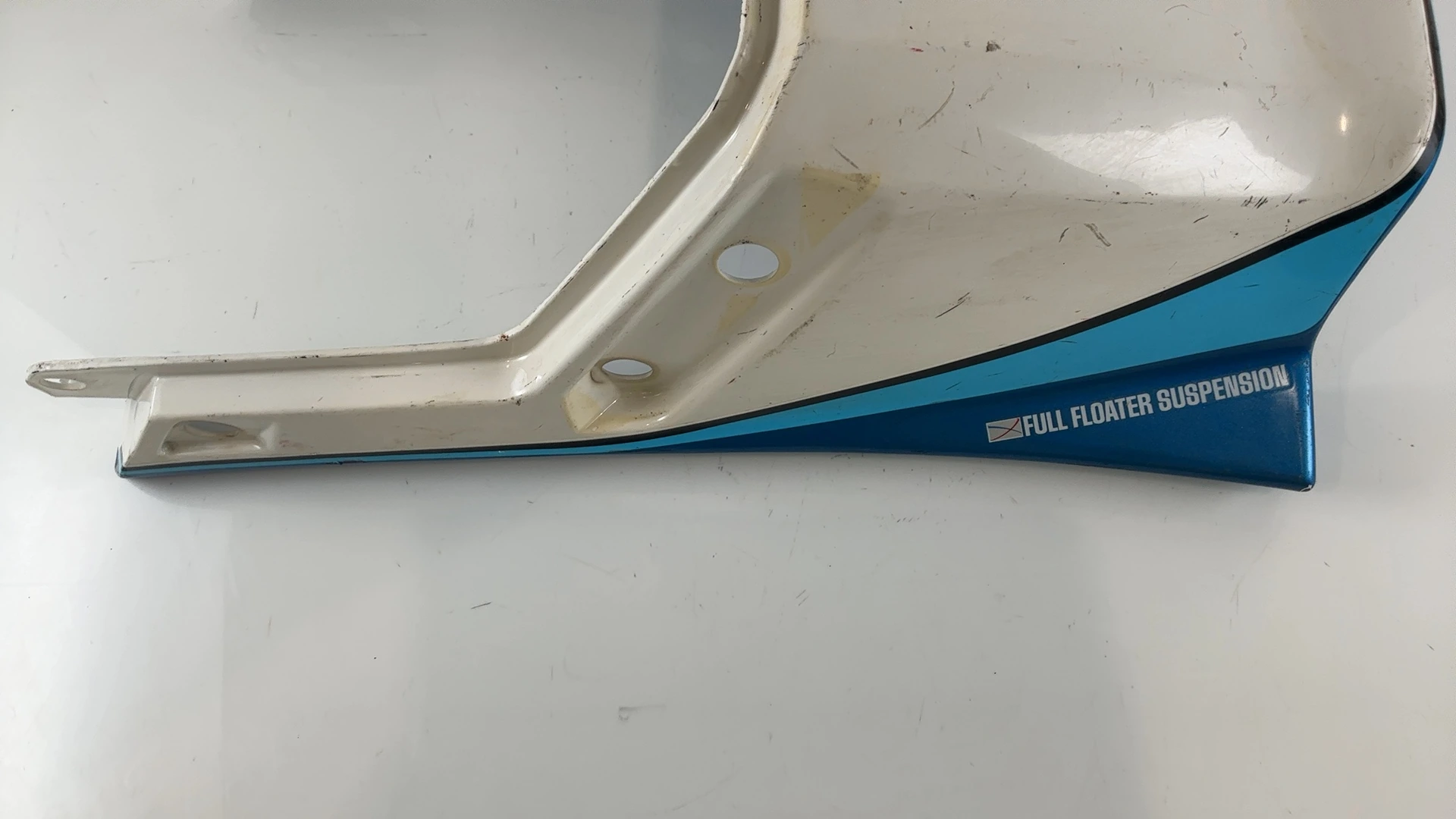 Suzuki GSX GS550ES 550cc Rear Seat Tail Fairing Cowl 1983-1987 OEM 45510-43470 - Image 4