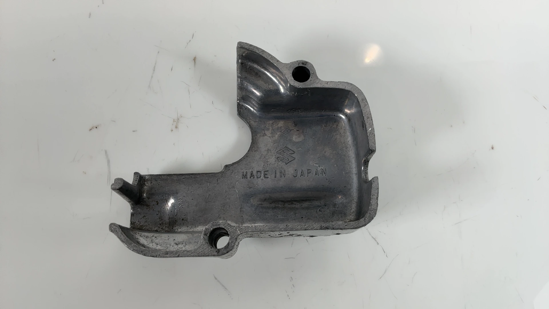 Suzuki T500 GT500 500cc Engine Oil Pump Cover 1968-1977 OEM 11411-15000 - Image 4