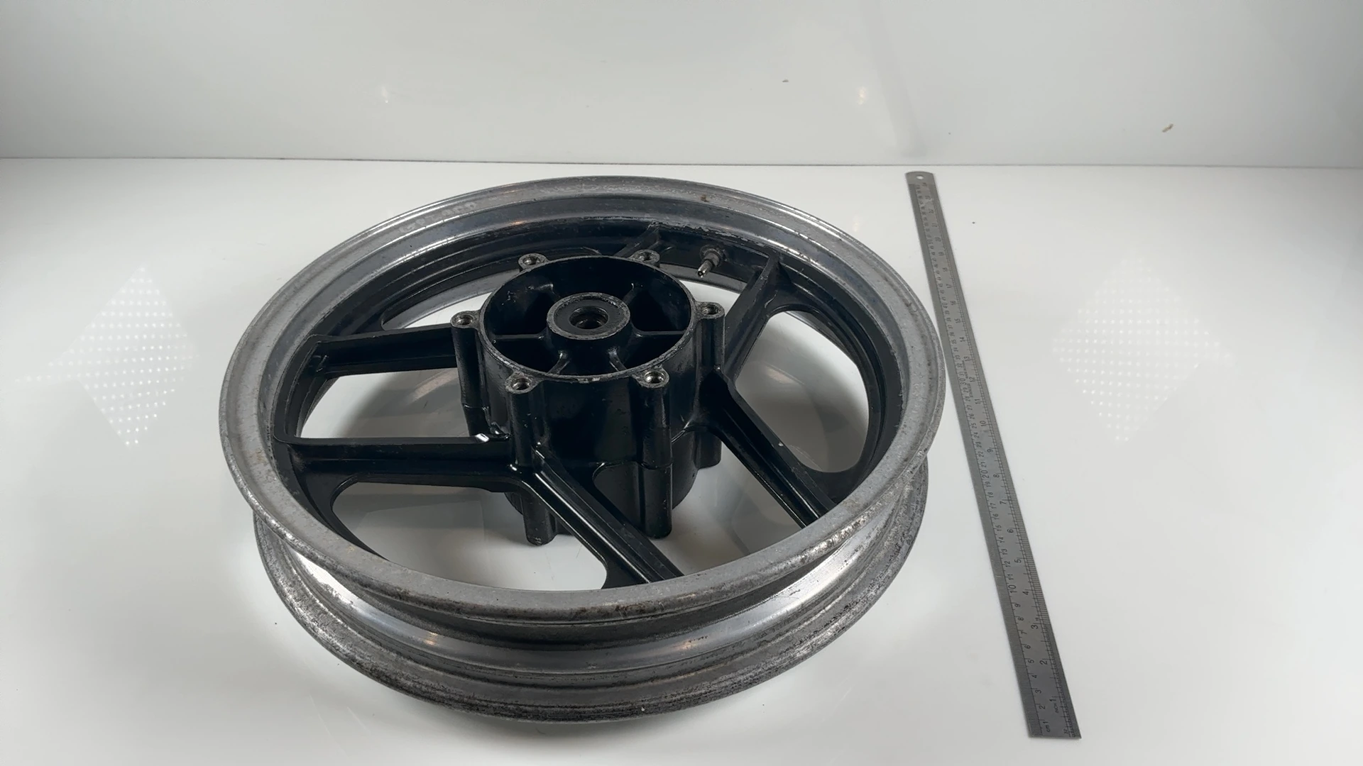 Kawasaki Ninja GPZ900R ZX900A 900cc Front Wheel Rim 1984-1989 OEM 41073-1340 - Image 3