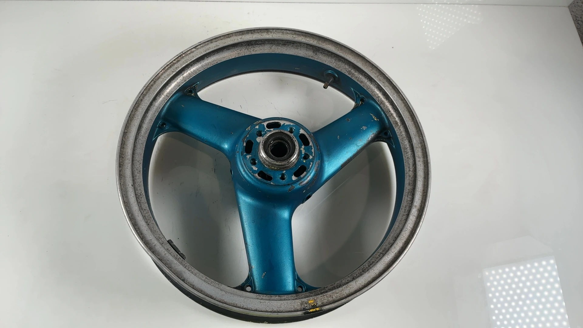 Kawasaki Ninja ZX-7R ZX750P 750cc Front Wheel Rim 1996-2003 OEM 41073-1496 - Image 11
