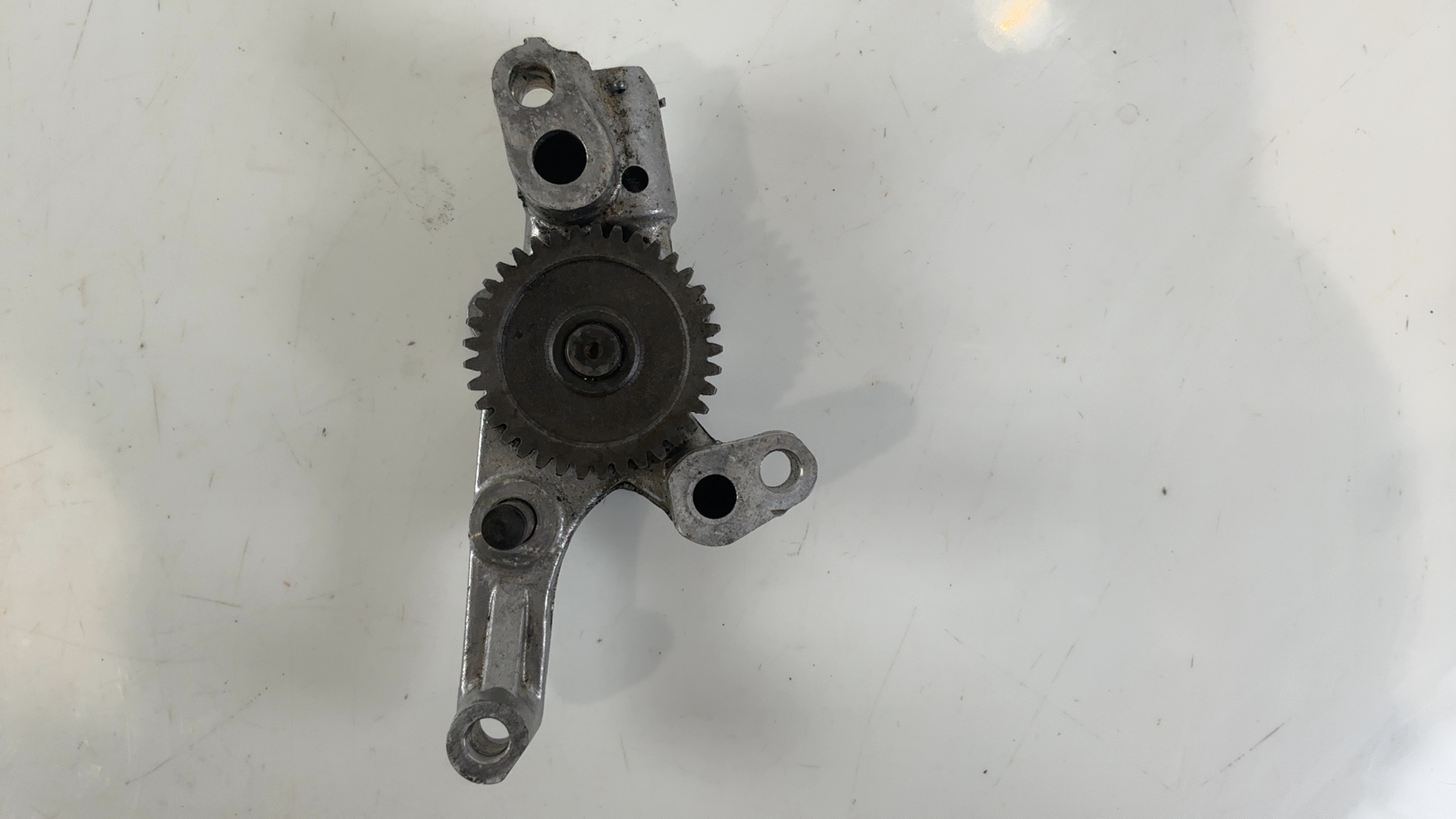 YAMAHA XS360 XS400 360CC Engine Motor Oil Pump 1976-1983 OEM 1L9-13300-00-00