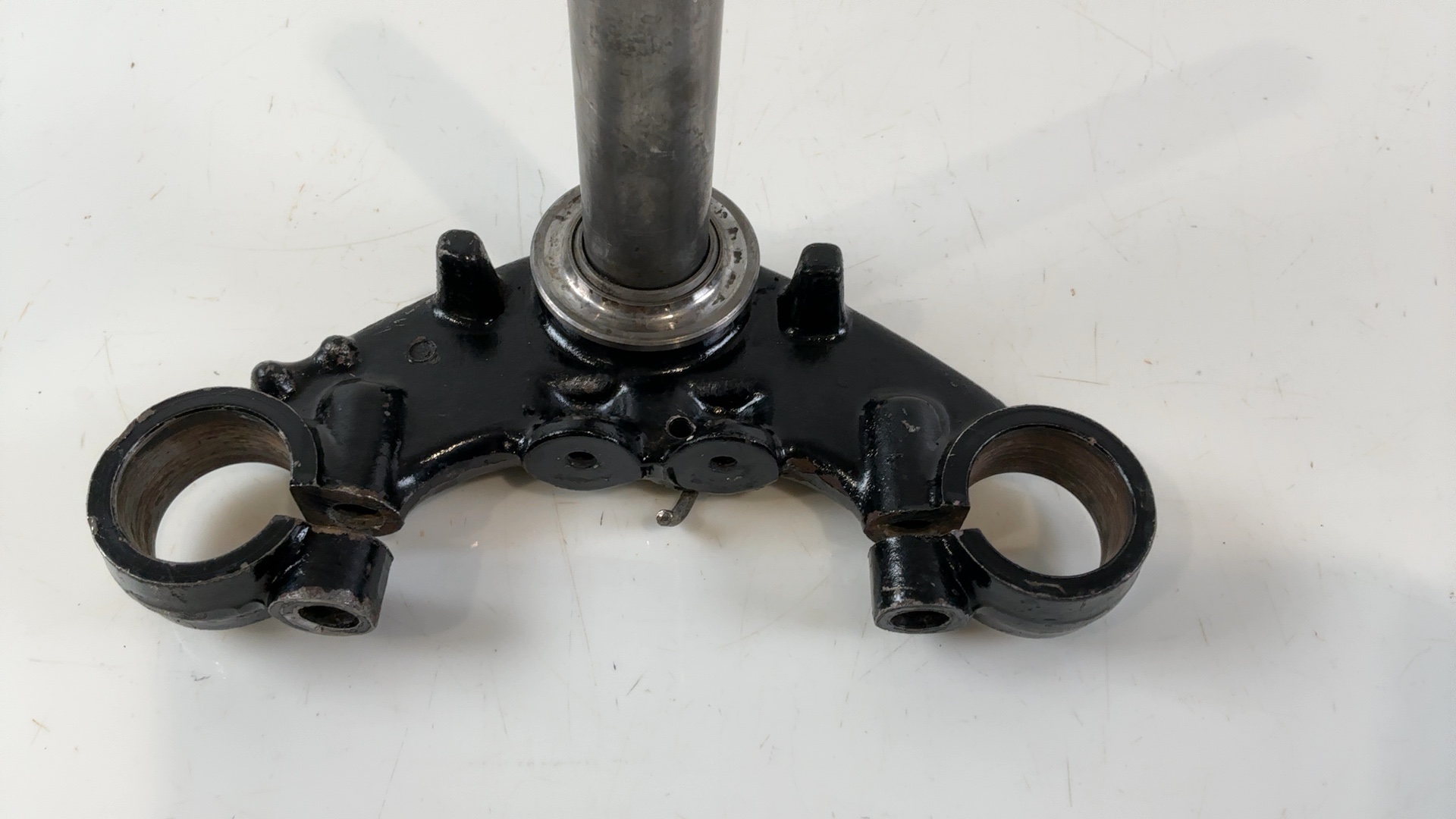 Yamaha RX100 36L 100CC Lower Fork Bridge Triple Tree Yoke 1985-1990 1V1-23340-02 - Image 2