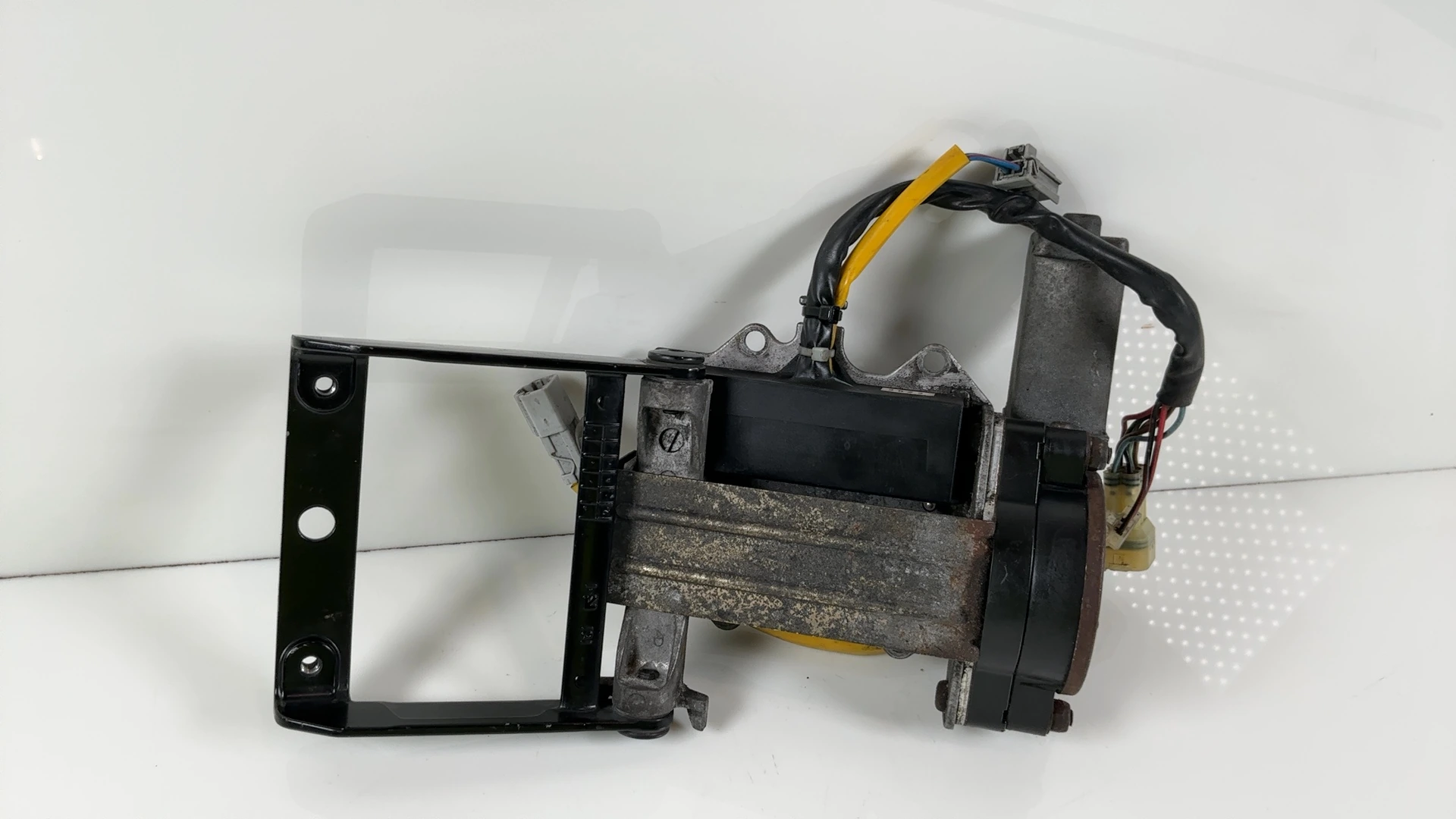 Yamaha FJR1300 FJR 1300 Windshield Motor Adjuster 2001-2002 OEM 5JW-83306-00 - Image 1