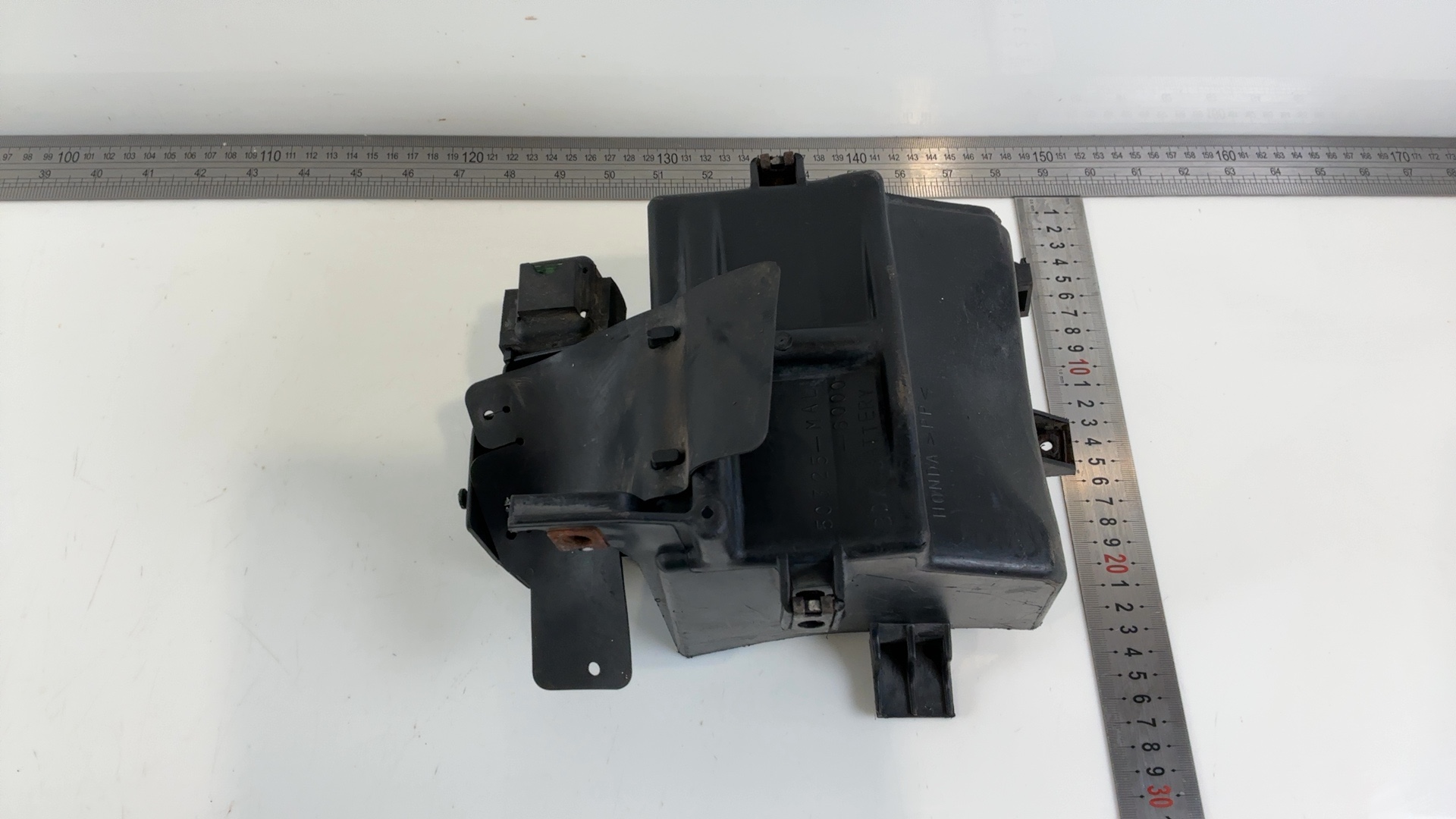 Honda CBR 600 F3 PC31 600cc Battery Box Tray 1995-1998 OEM 50325-MAL-600 - Image 3