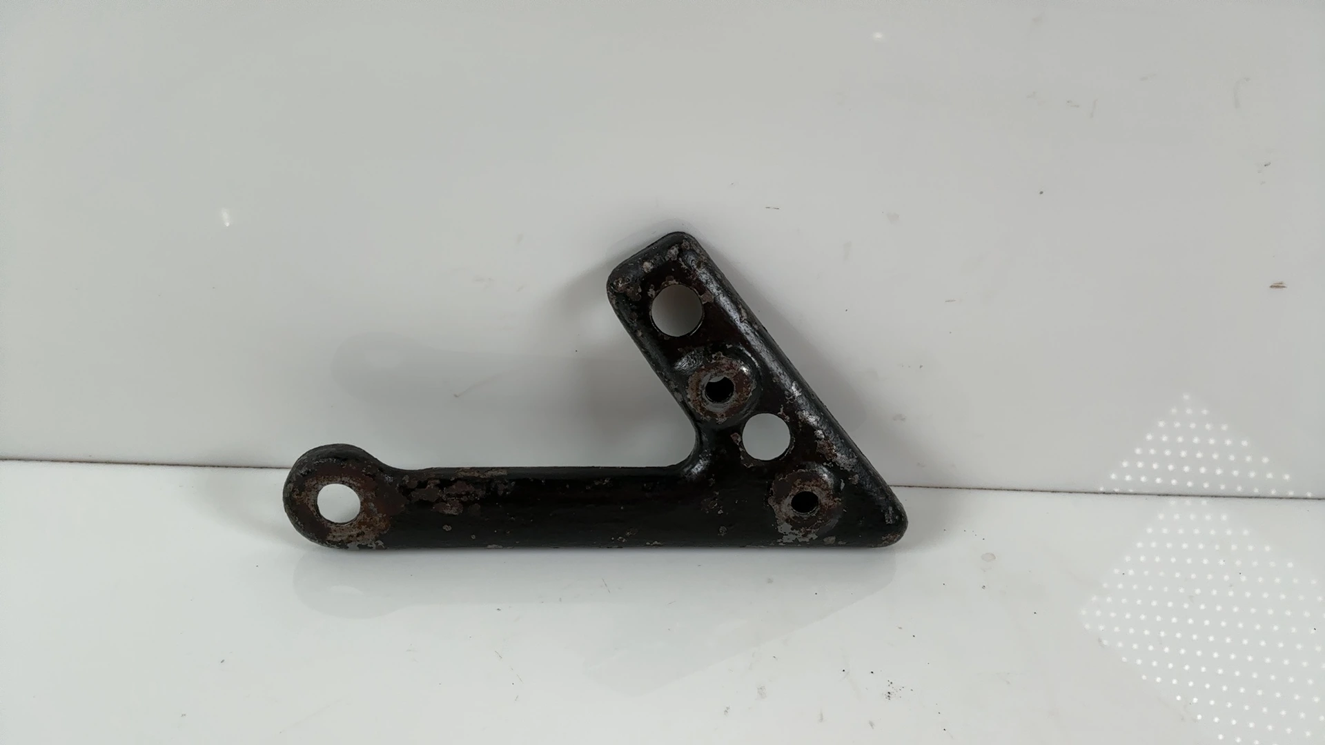Honda FT500 Ascot PC07 500cc Front Left Footpeg Bracket 1982-1983 50642-MC1-000 - Image 1