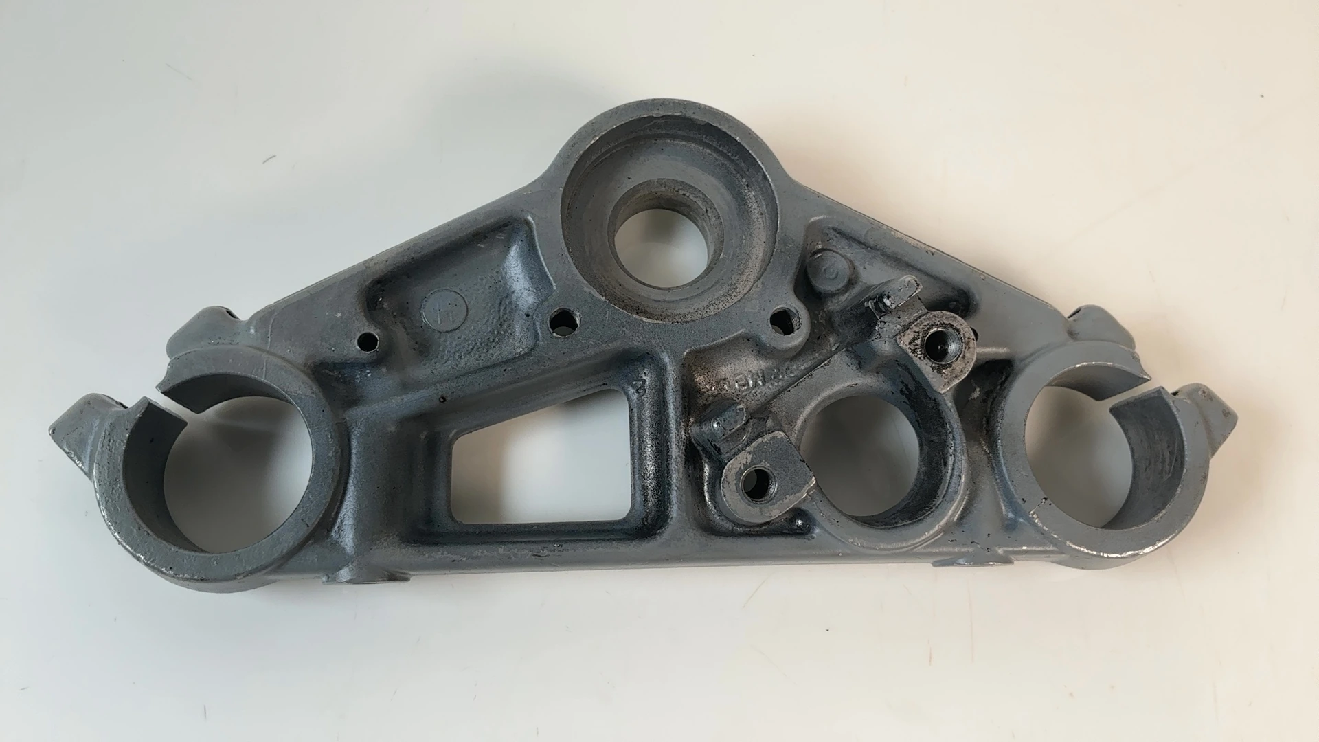 Honda Sabre VF750S V45 750cc Top Triple Tree Clamp 1982 1983 OEM 53230-MB0-700 - Image 2