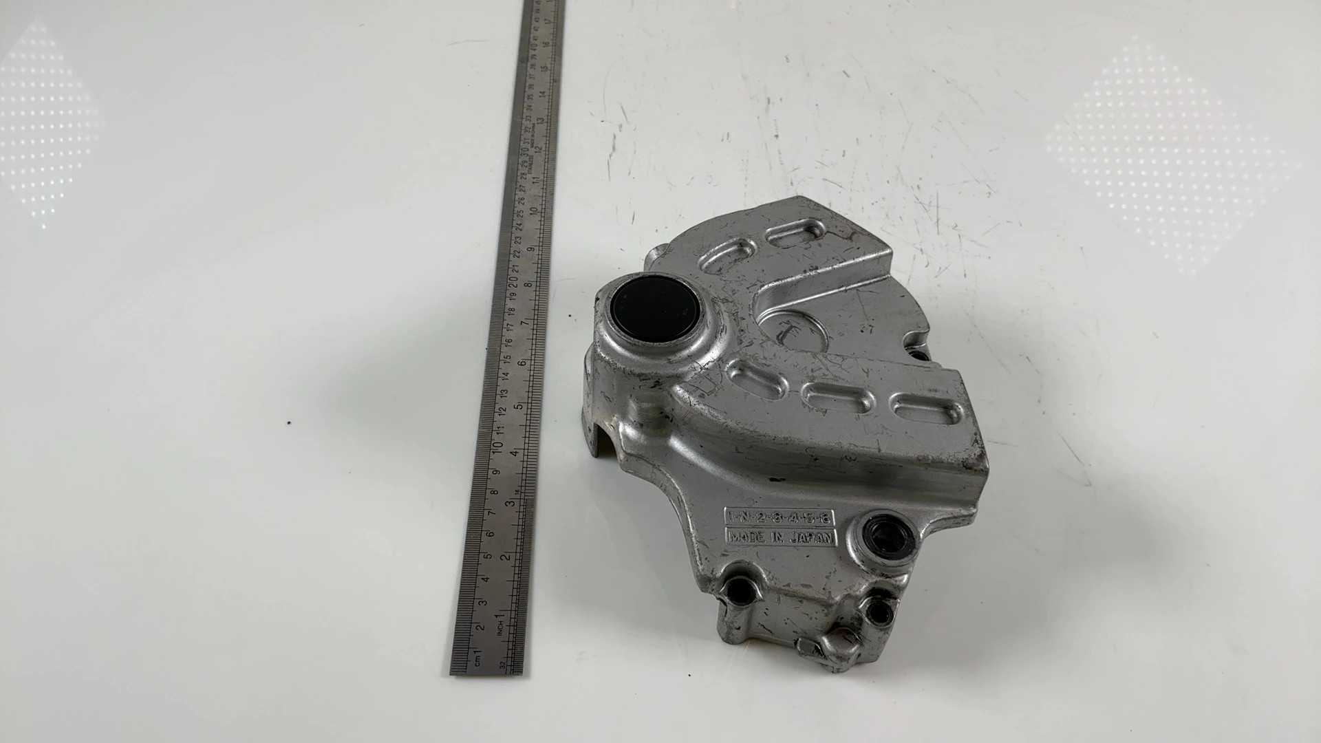Yamaha FZR 600 3HE 600cc Front Sprocket Cover 1989-1995 OEM 2TK-15411-00-00 - Image 4