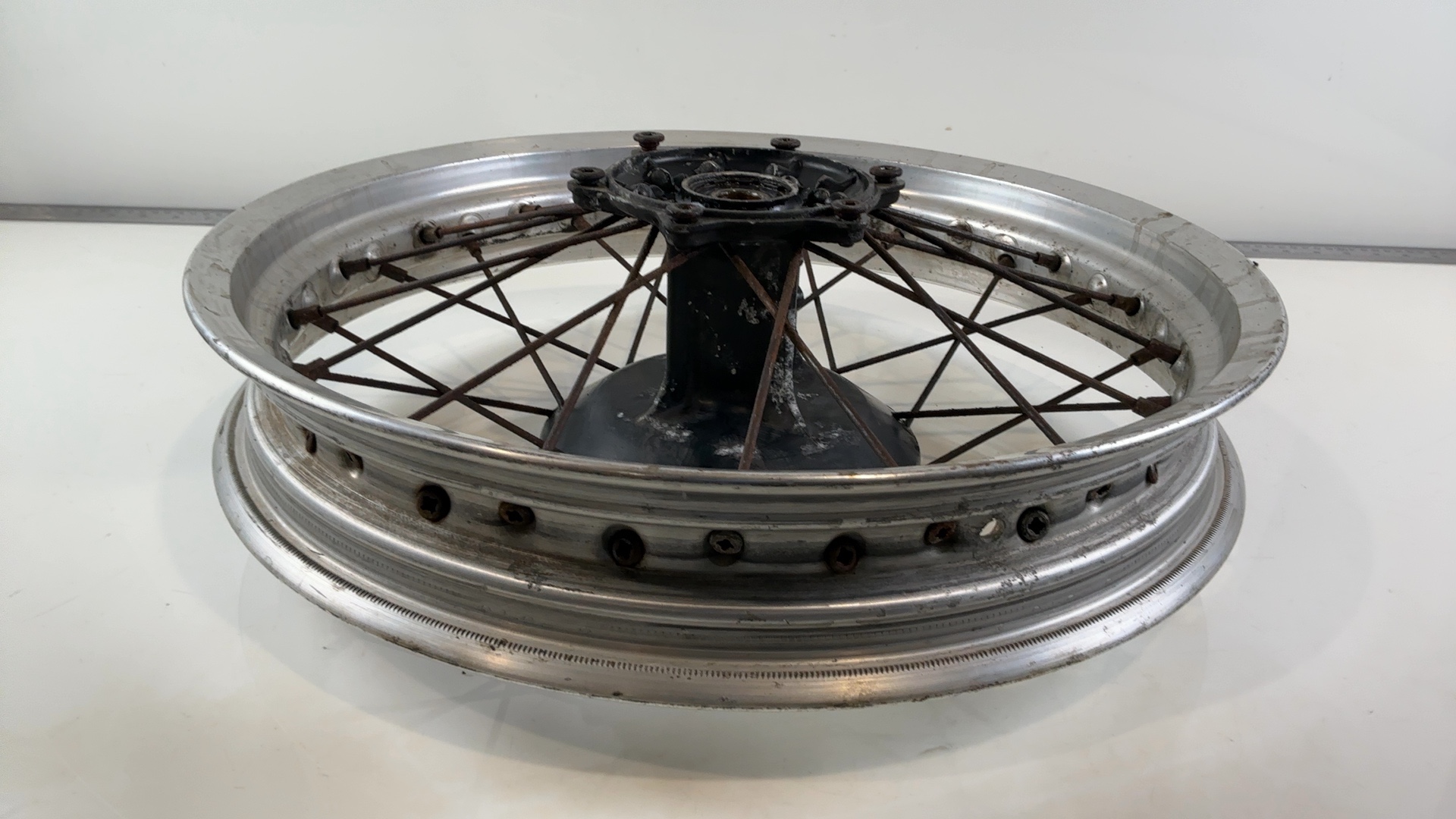 Kawasaki KLE 500 LE500A 500cc Rear Wheel Rim 1991-1996 OEM 41034-1154 - Image 7