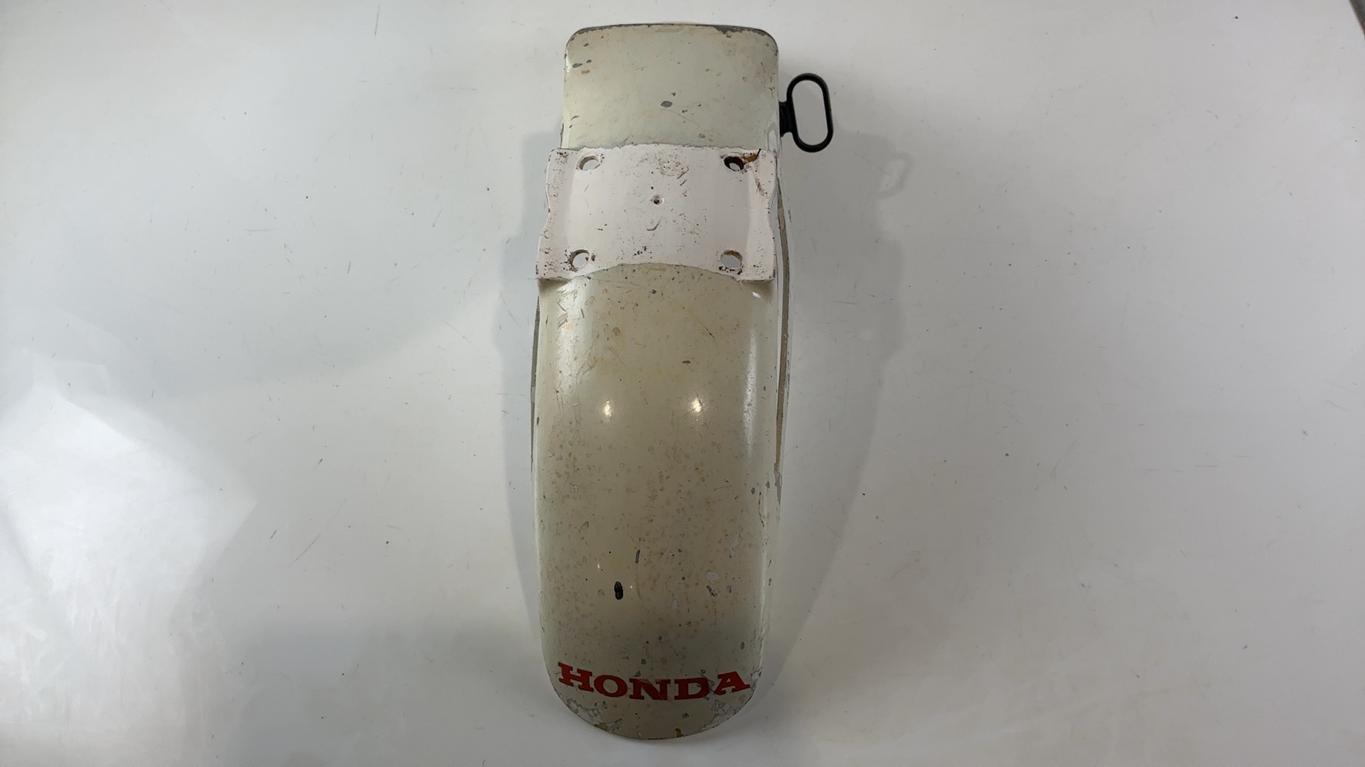 Honda Interceptor VF500F 500 CC Front Fender 1984-1986 OEM 61100-MF2-670ZA - Image 2