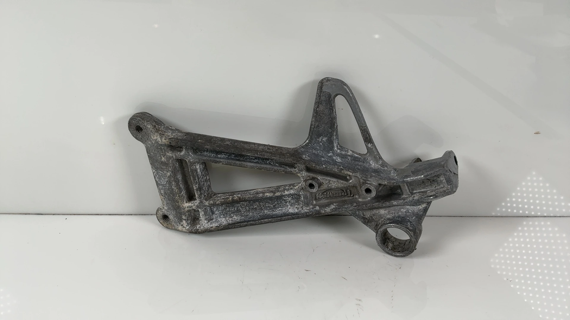 Triumph Sprint ST 955i 955cc Right Rear Footrest Bracket 1999-2004 OEM T2080587 - Image 2