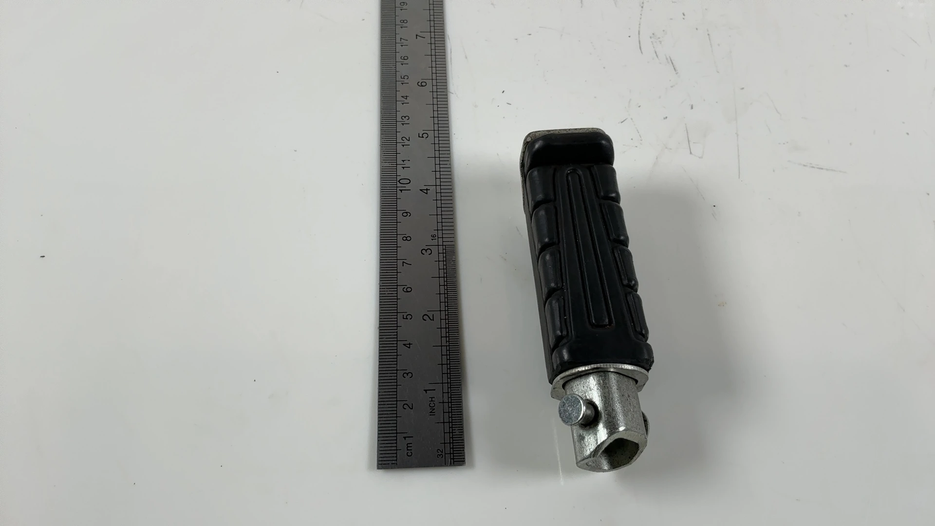 Yamaha YS125 RE331 125cc Rear Right Foot Peg 2017-2019 OEM 5VL-F7440-01 - Image 4
