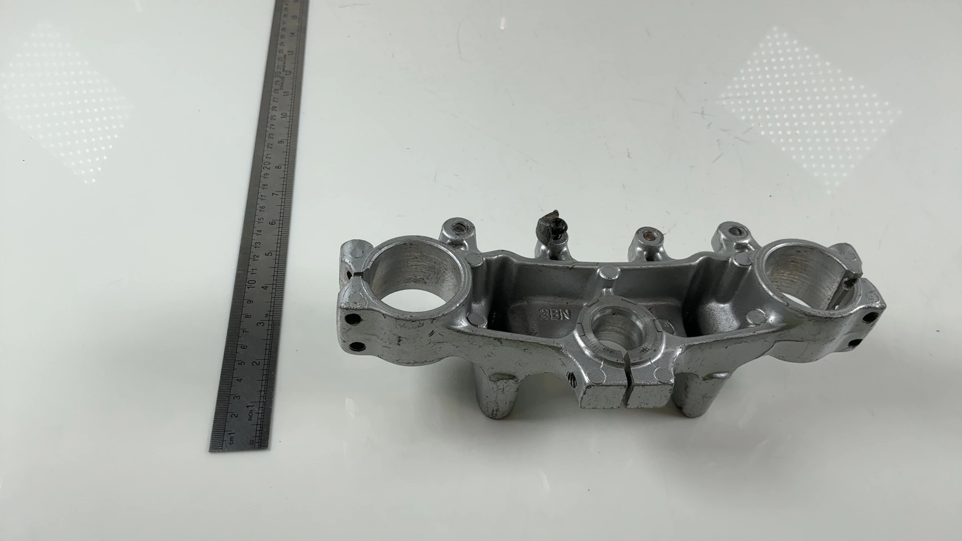 Yamaha DT125R 4BL 125cc Upper Fork Bridge Yoke 1991-1998 OEM 3BN-23435-00-35 - Image 3