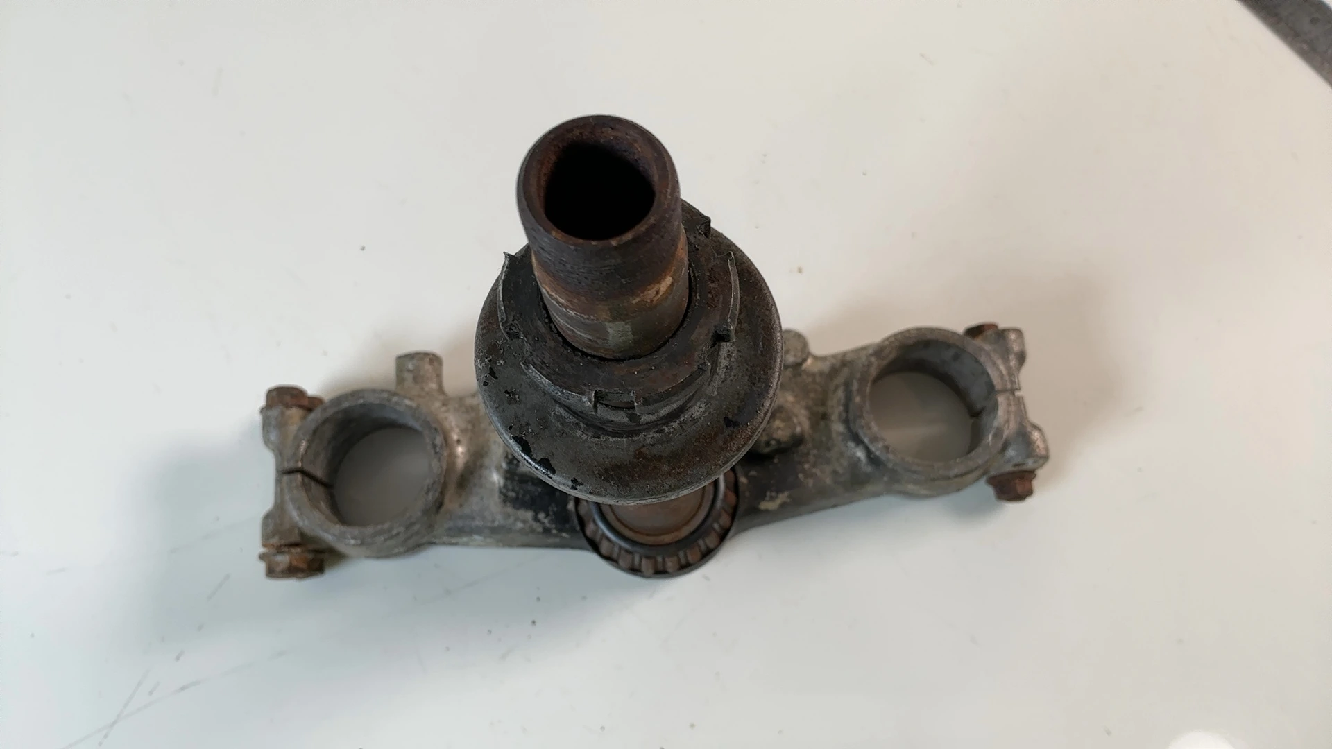 Yamaha DT125R 3MB 125cc Lower Triple Tree Clamp 1988-2003 OEM 3MB-23340-00-00 - Image 6