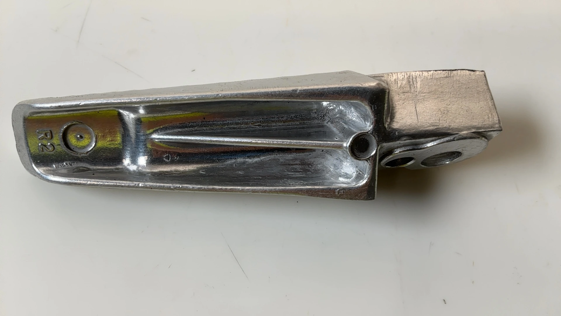 Suzuki SFV650 Gladius GSXR 600 750 Rear Right Foot Peg 2009-2016 OEM 43611-41G00 - Image 7