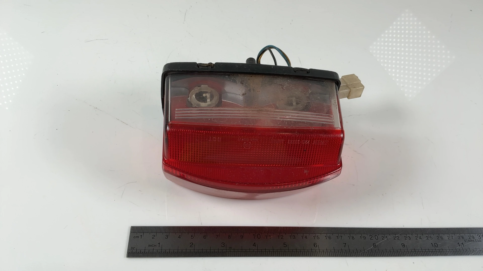 Yamaha FZR1000 3GM 1000cc Rear Brake Tail Light 1989-1995 OEM 3GM-84710-20 - Image 5