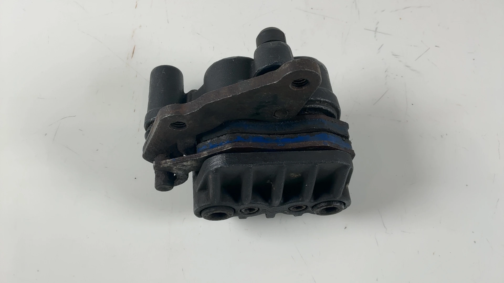 Piaggio Hexagon 125 LX ZAPM05000 125cc Front Brake Caliper 1998-2001 OEM 562414 - Image 6