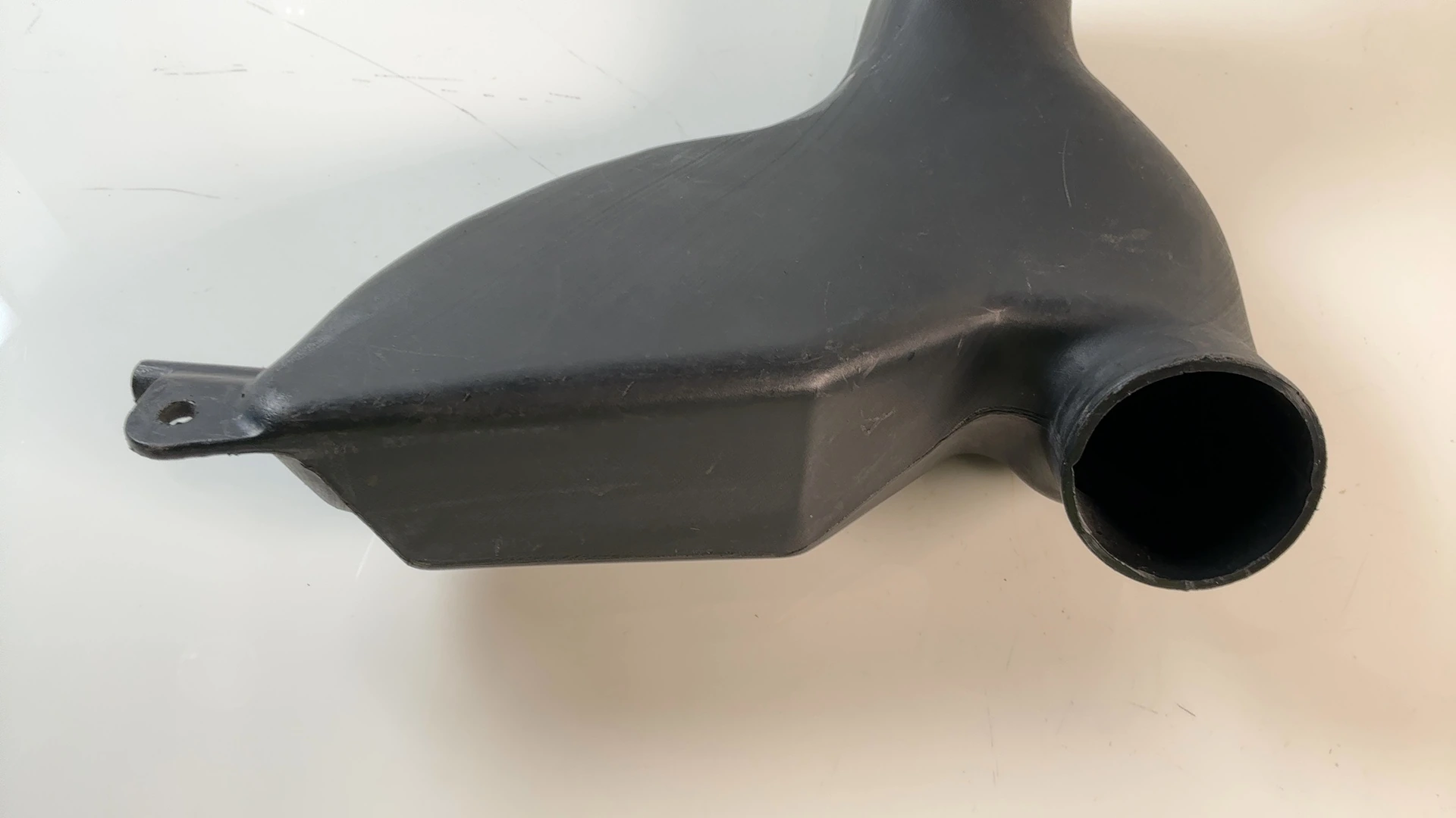 Yamaha YZF R6 RJ03 600cc Right Ram Air Intake Duct Pipe 1999-02 OEM 5EB-2838T-00 - Image 3