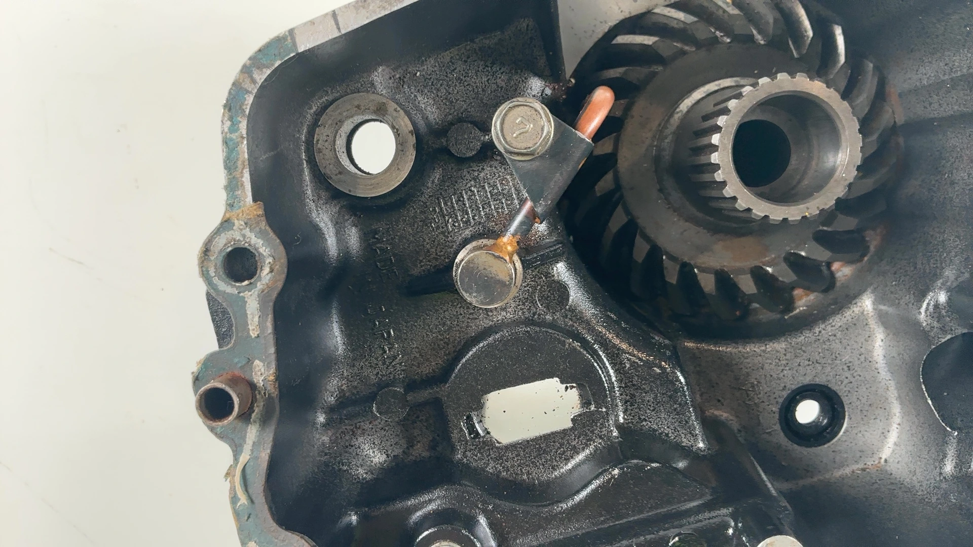 Kawasaki GTR 1000 ZG1000 1000cc Output Gear Case 1987-1994 OEM 14025-1418 - Image 8