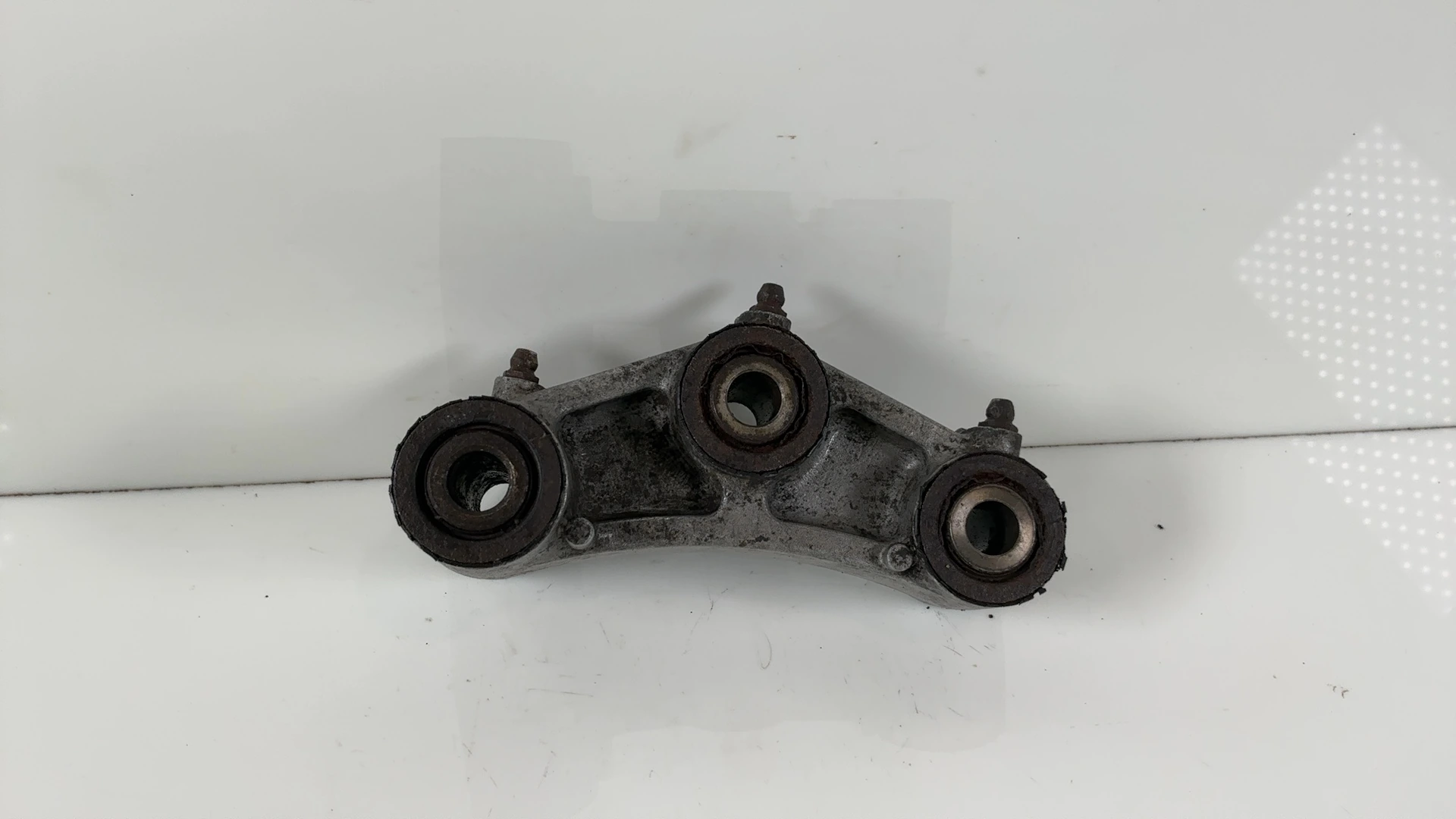 Kawasaki Ninja Tomcat ZX1000B Rear Suspension Cushion Arm 1988-90 39007-1107 - Image 1