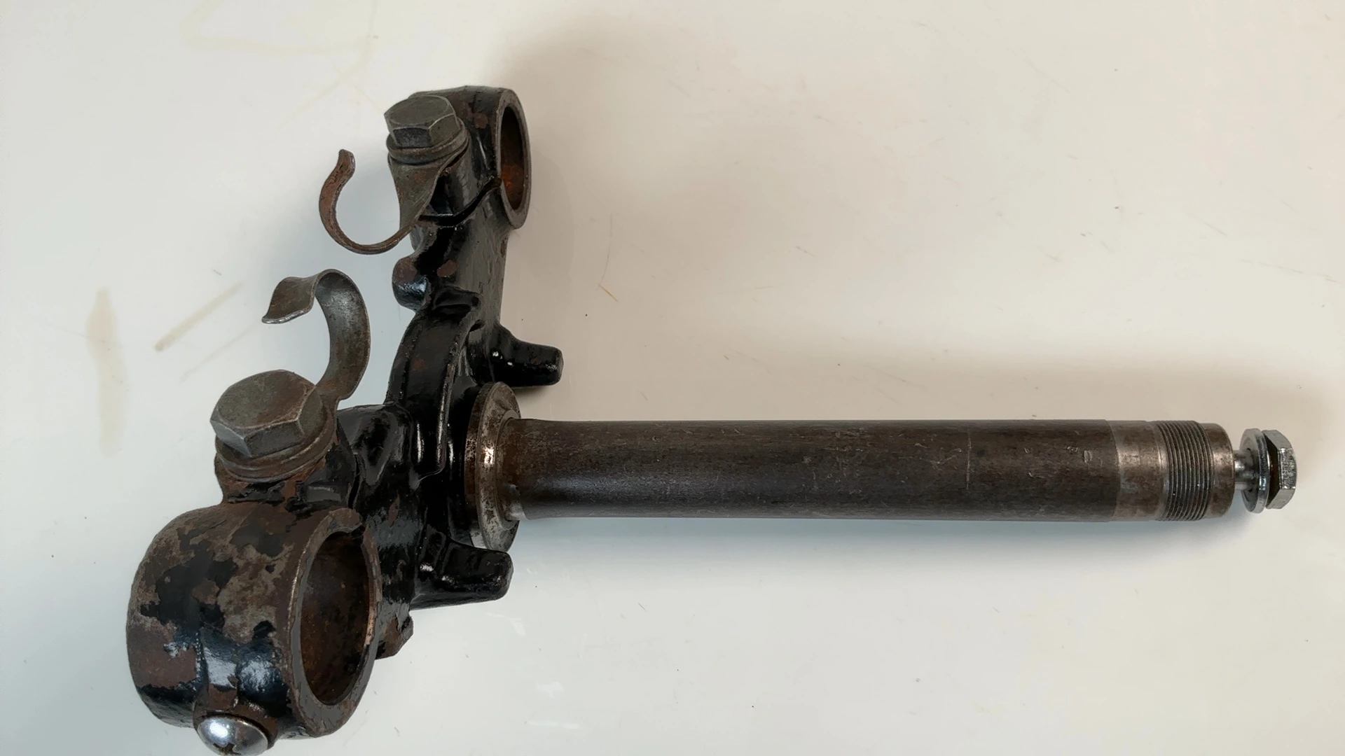 Suzuki GS125 GS125E 125cc Lower Triple Tree Fork Clamp 1982 1983 OEM 51410-45000 - Image 3