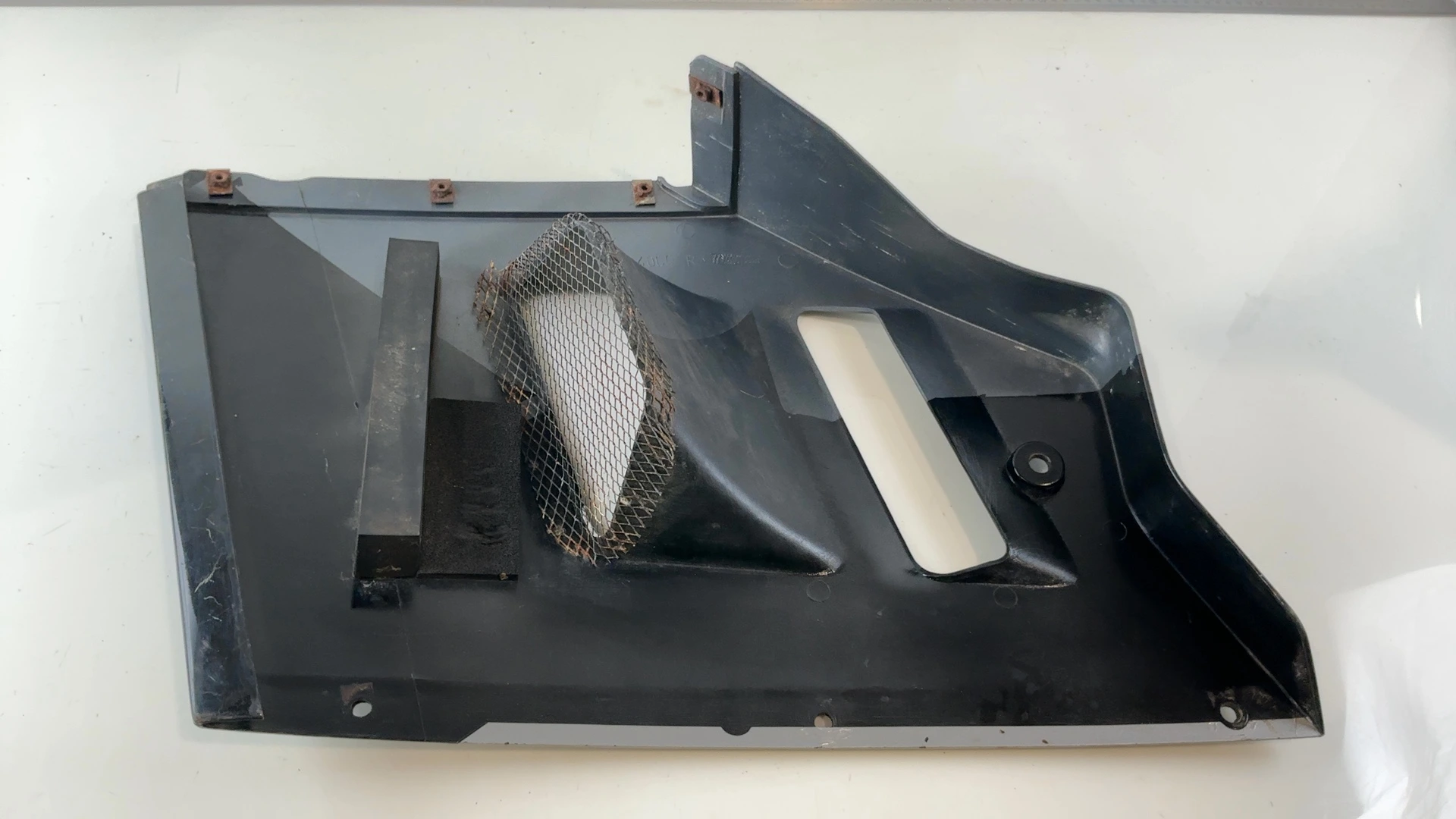 Suzuki GSXR 1100 GSX-R1100L 1127cc Right Mid Fairing 1989-1990 OEM 94430-40C41 - Image 2