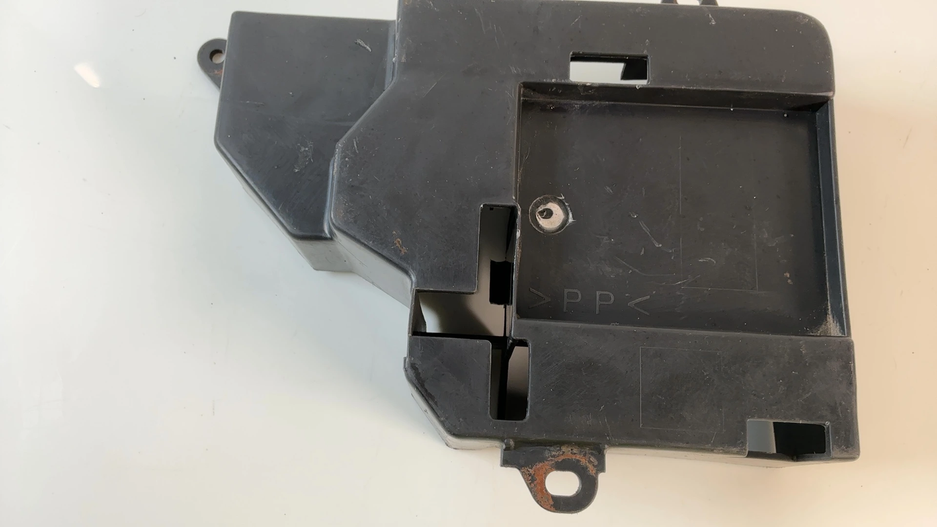 Yamaha YBR 125 RE05 125cc Battery Box Holder 2005-2014 OEM 5VL-H212B-00 - Image 4