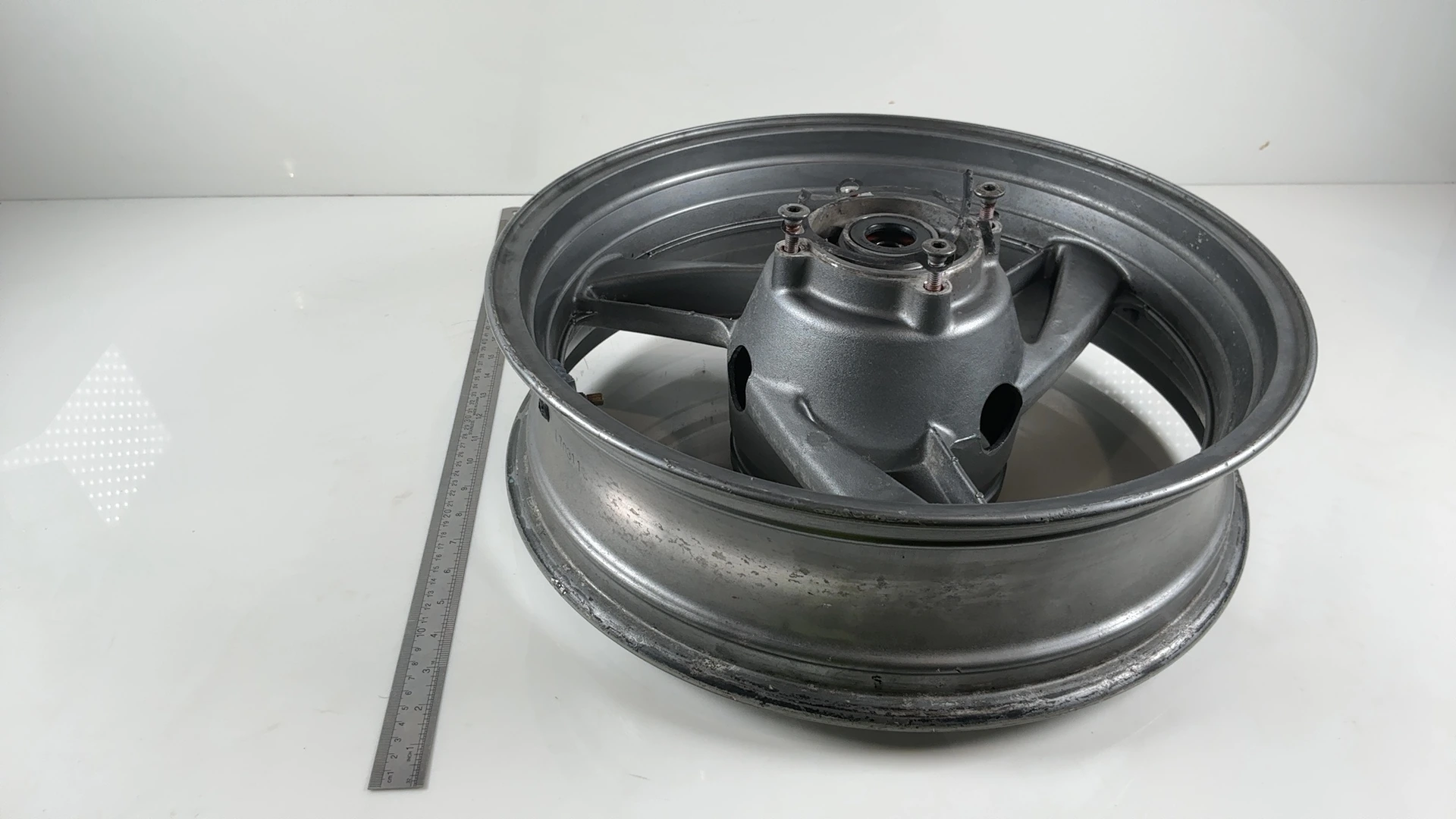 Kawasaki Ninja ZX6 ZX600E 600cc Rear Wheel Rim 1993-2002 OEM 41073-1521-GE - Image 4