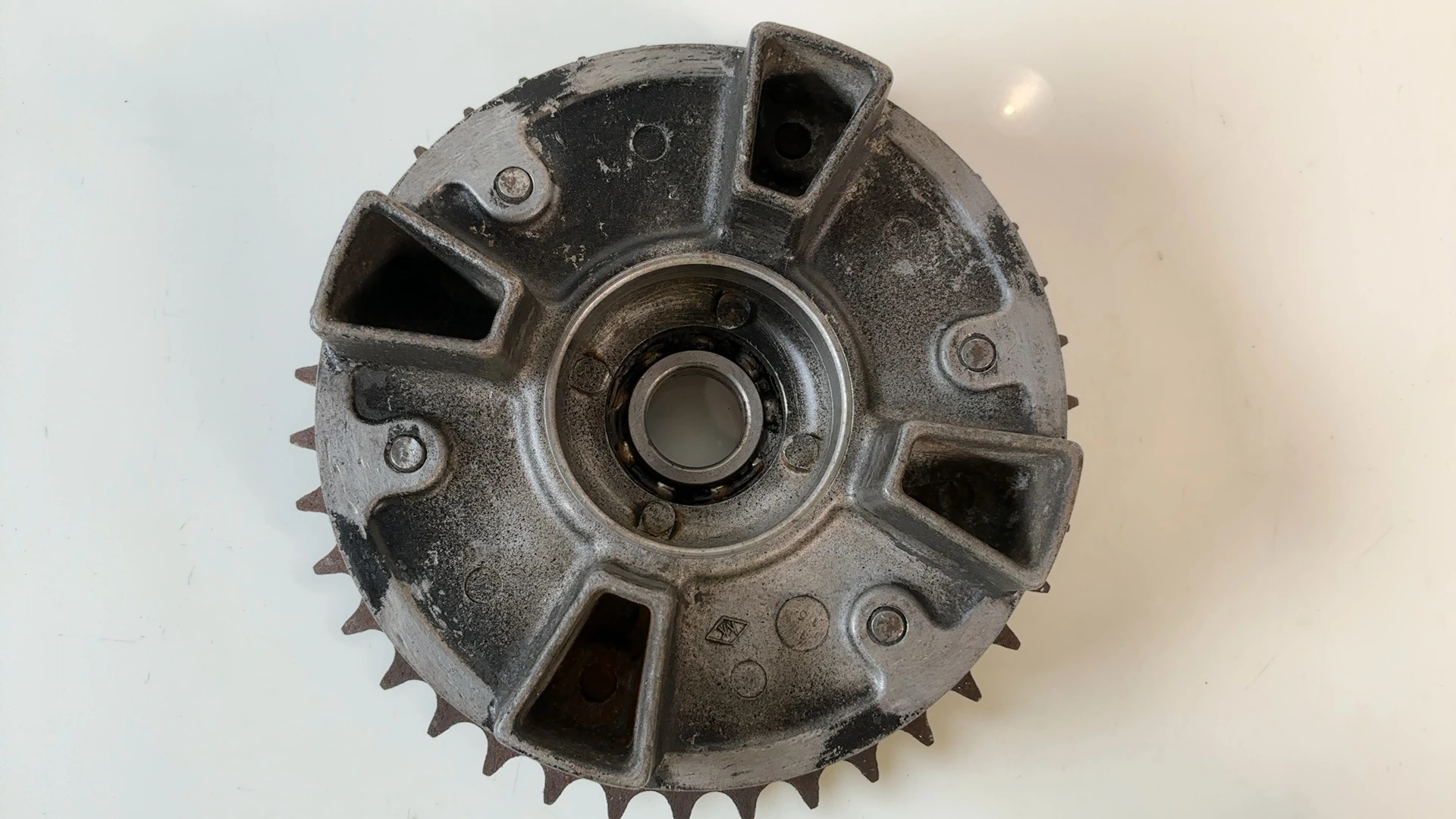Kawasaki Ninja ZX600D 600cc Rear Sprocket Hub 1990-1993 OEM 42033-1215