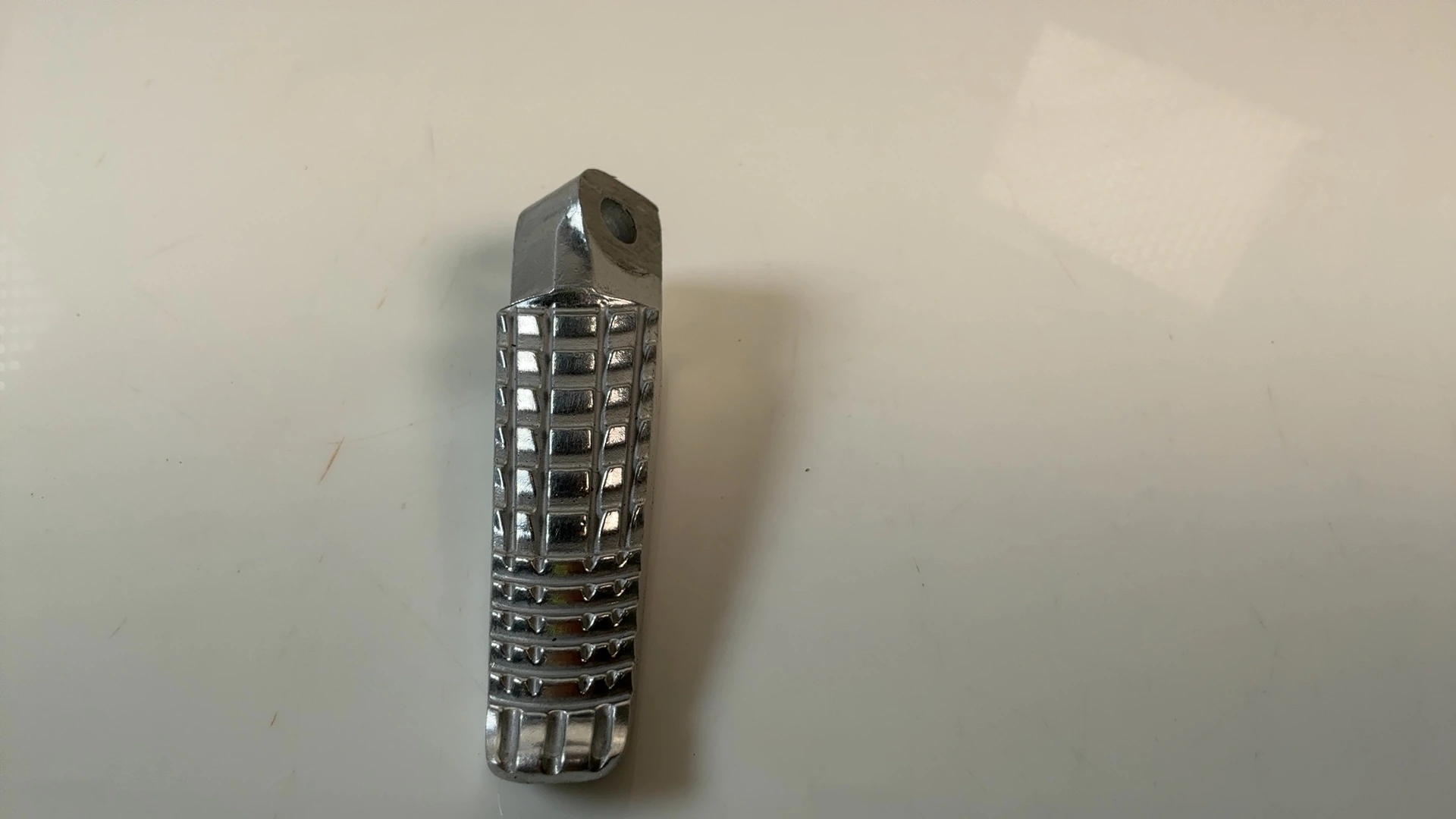 Suzuki SFV650 Gladius GSXR 600 750 Rear Right Foot Peg 2009-2016 OEM 43611-41G00 - Image 5