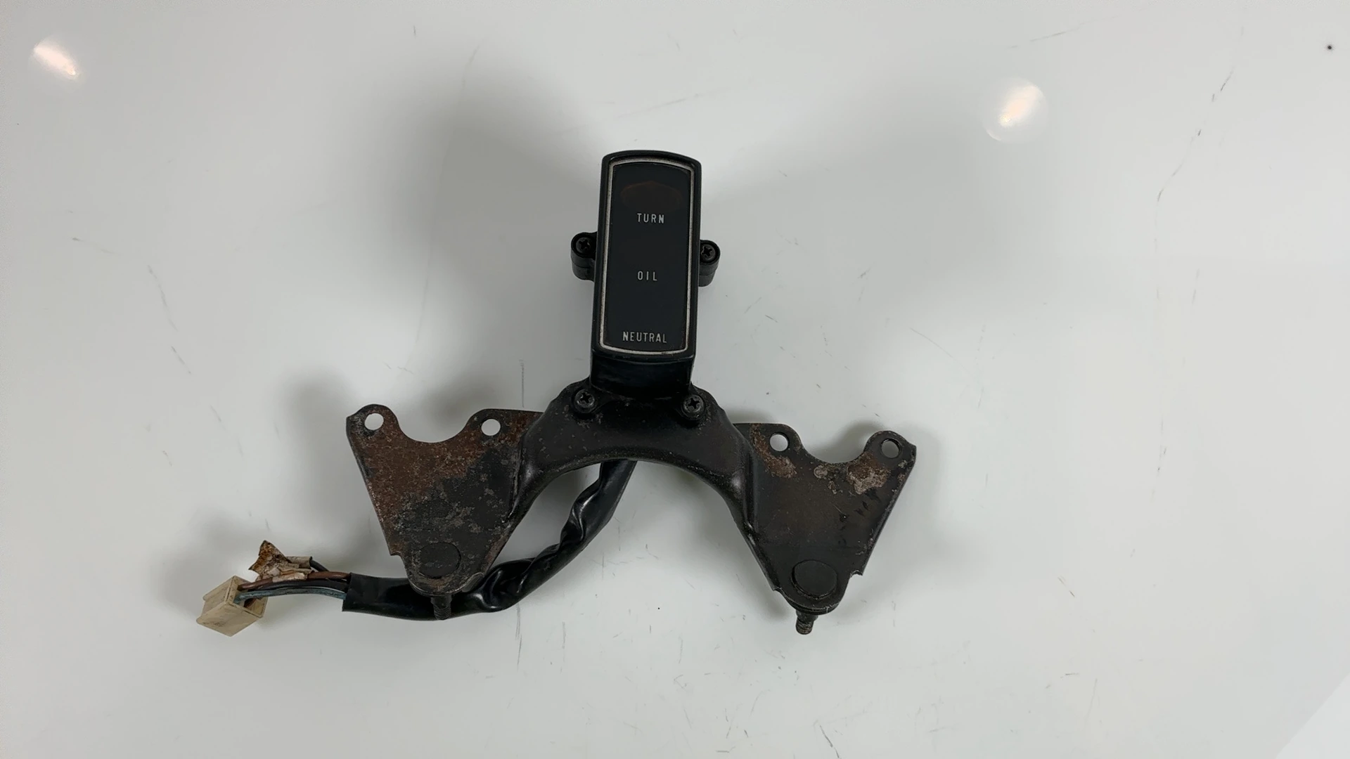 Yamaha XS650 XS400 Special 650cc Indicator Light Bracket 1978-83 2M0-83519-00-00 - Image 1