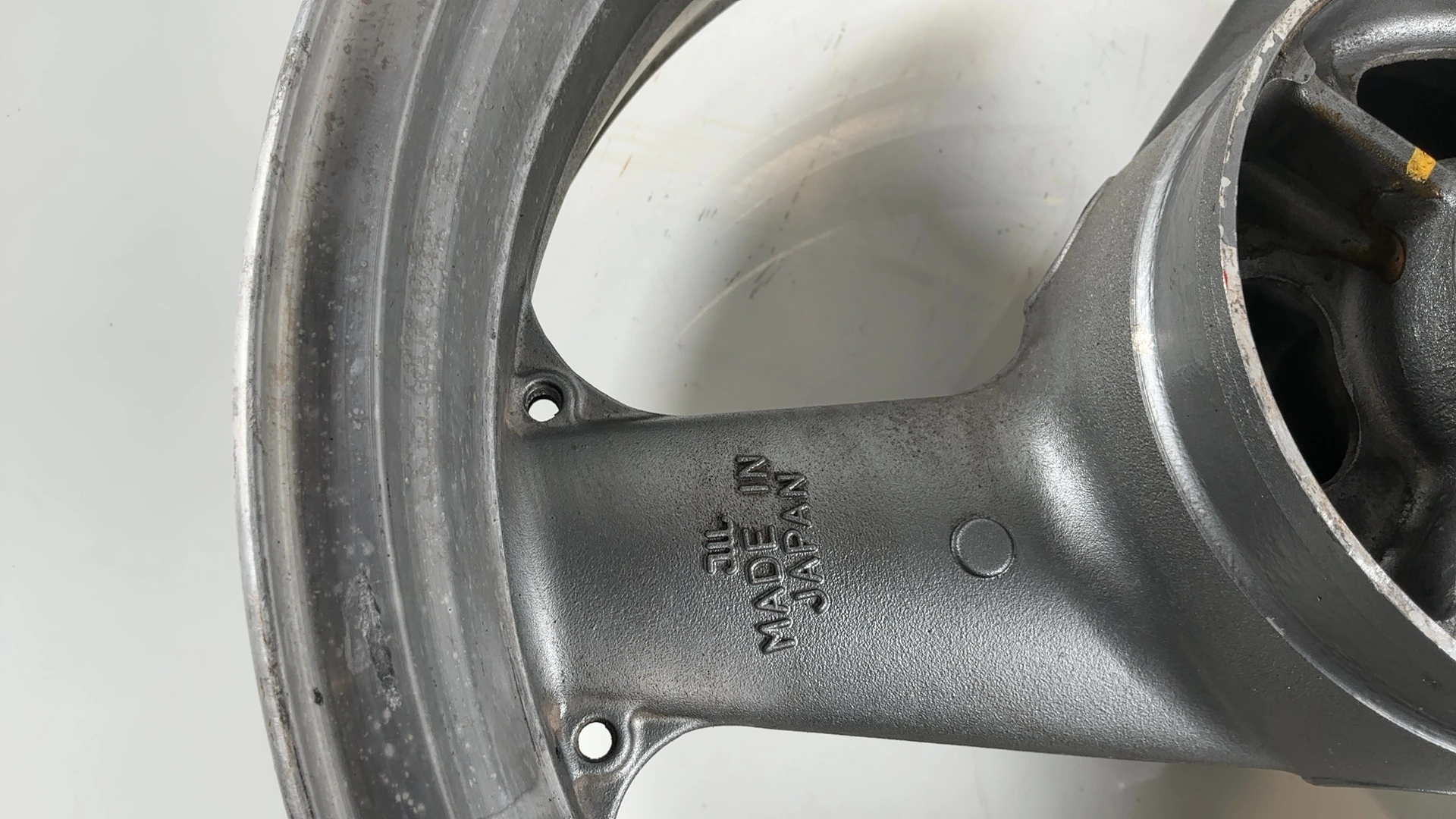 Kawasaki ZXR750 Ninja ZX750L 750CC Rear Wheel Rim 1993-1995 OEM 41073-1547-CJ - Image 7