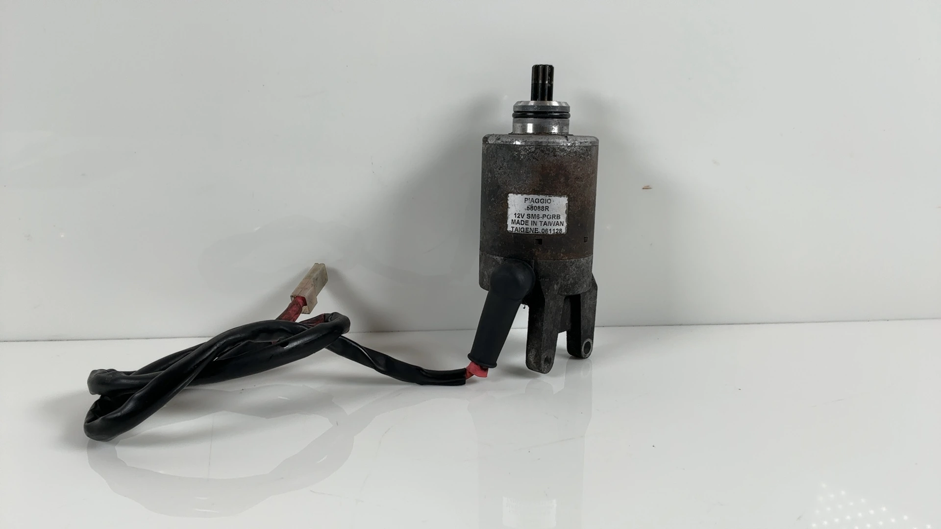 Piaggio MP3 250cc Starter Motor 2006-2008 OEM 58088R - Image 5