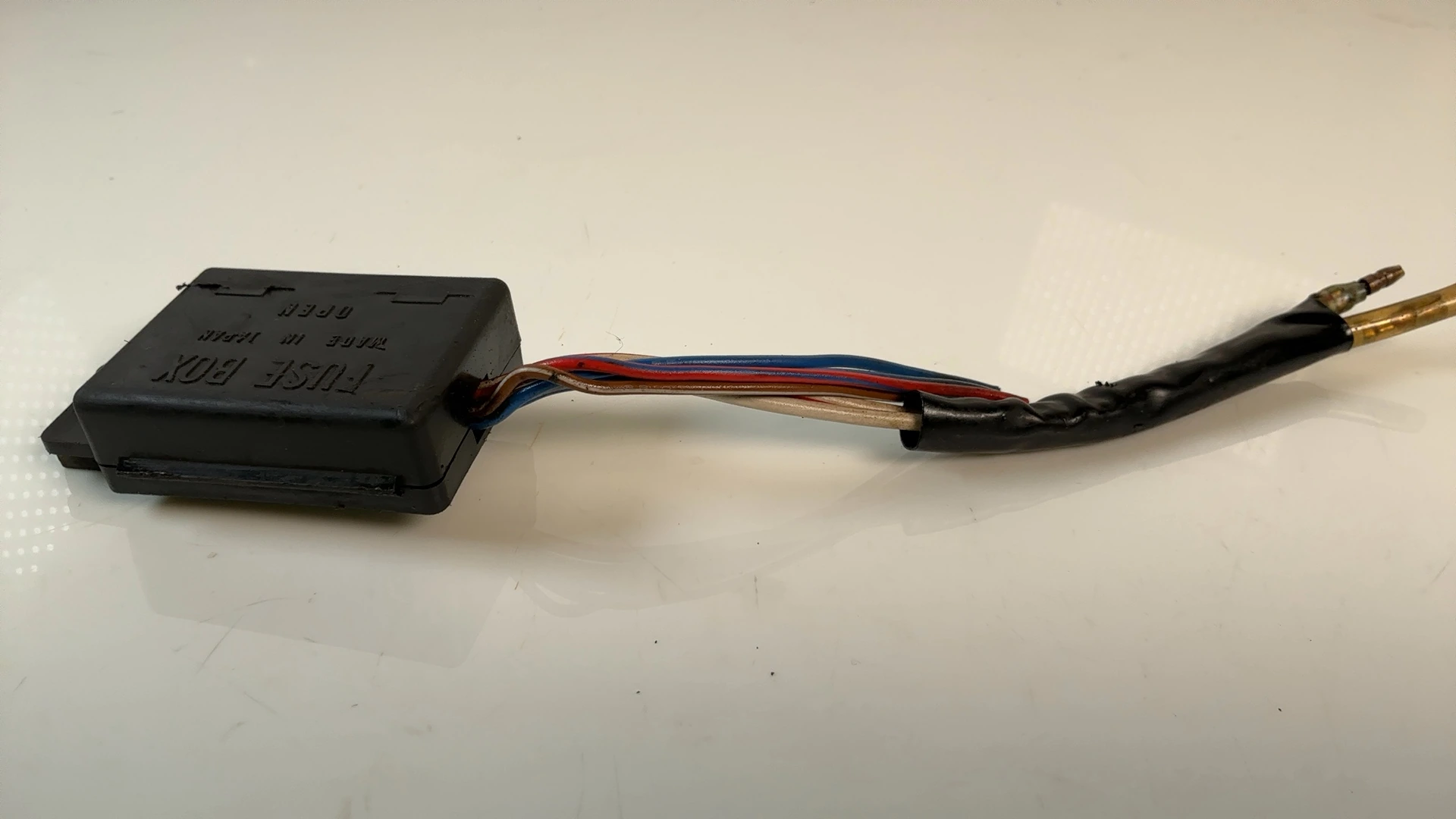 Kawasaki KZ650 B KZ650B 650 Fuse Box 1977 1978 OEM 26004-035 - Image 4