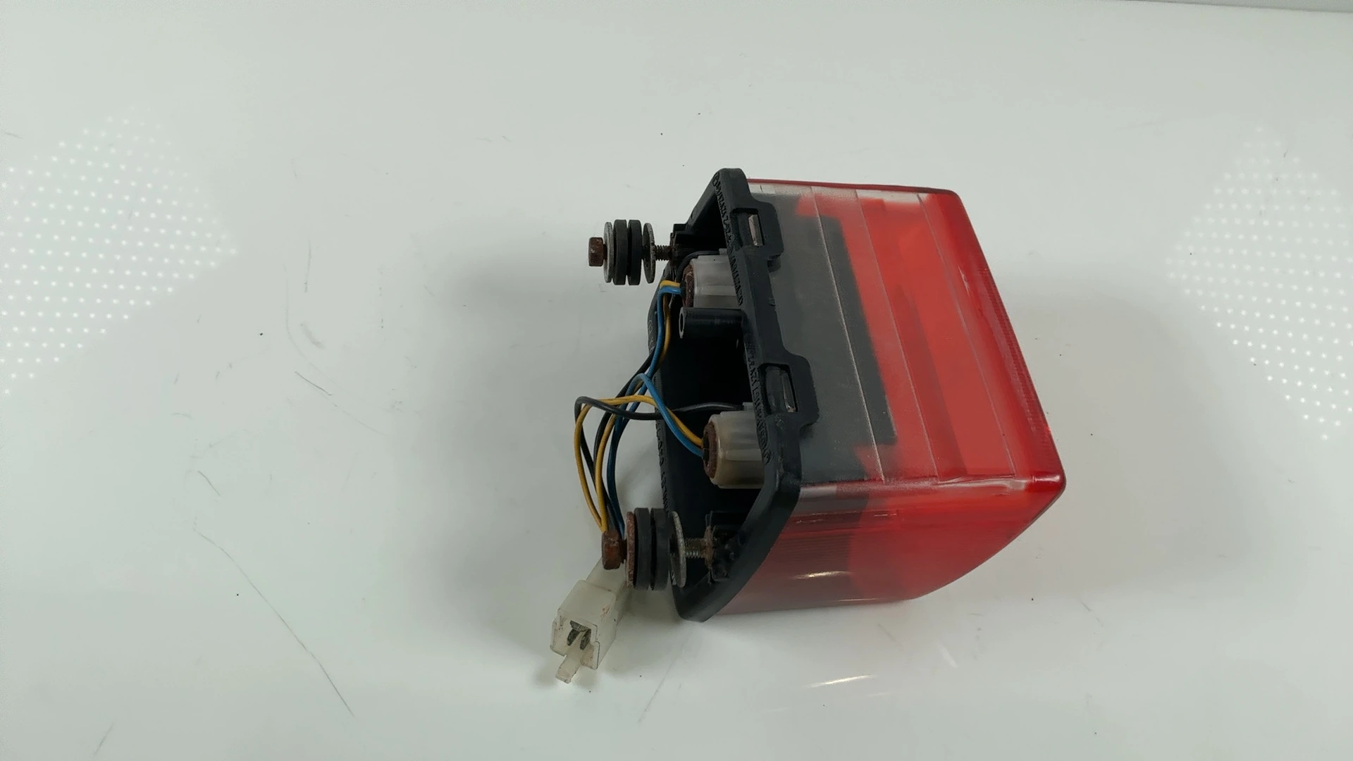 YAMAHA TRX850 TRX 850 850CC REAR TAIL BRAKE LIGHT 1996-1999 OEM 4UN-84710-00 - Image 5