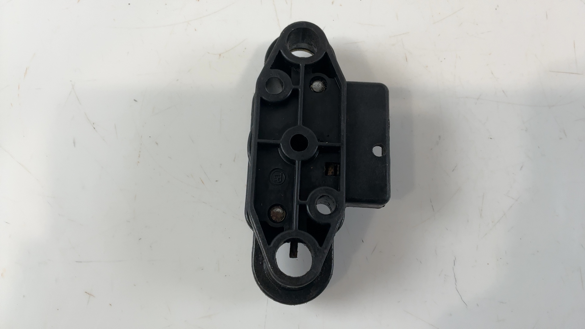Suzuki GSX750F Katana 750 Seat Support Lock Latch Bracket 1989-1997 45220-47H00 - Image 6