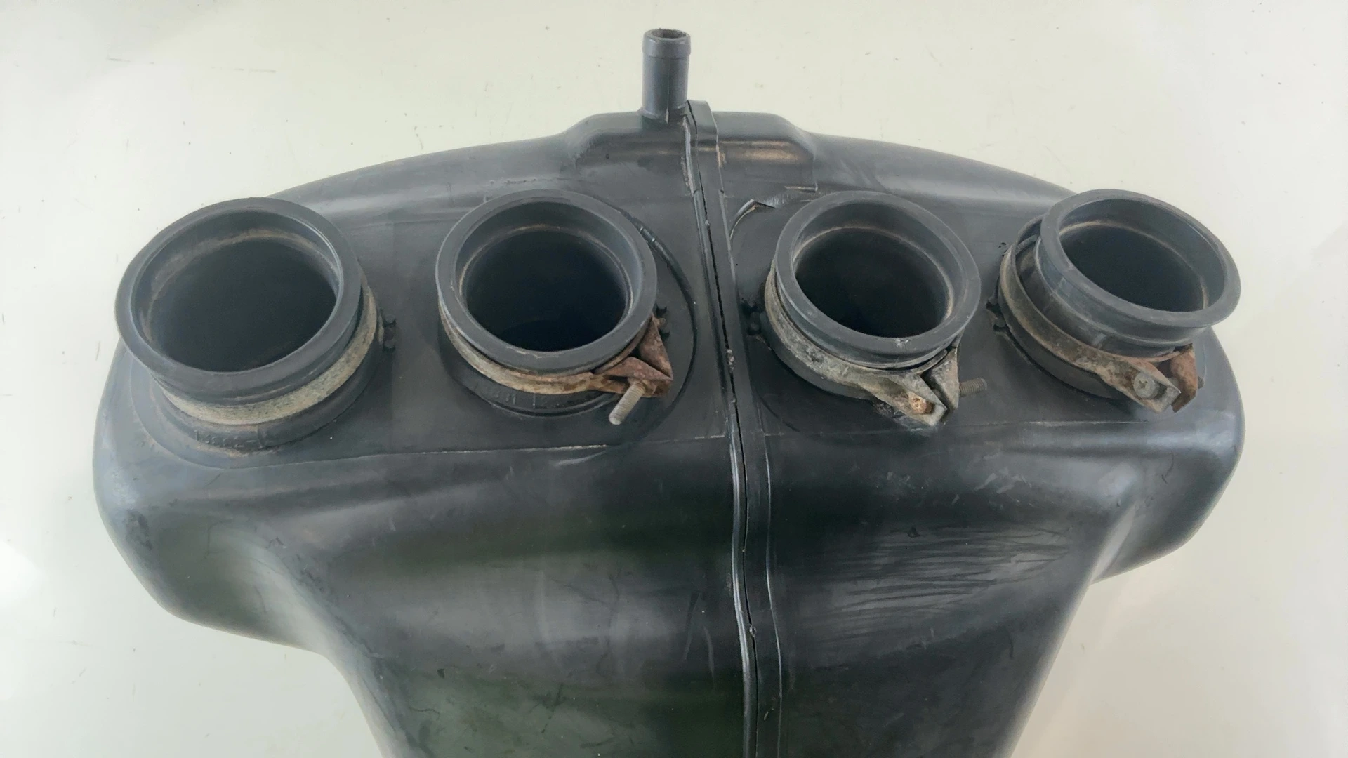 Suzuki Katana GSX600F 600cc Air Intake Filter Box 1998-2006 OEM 13700-19E00 - Image 5