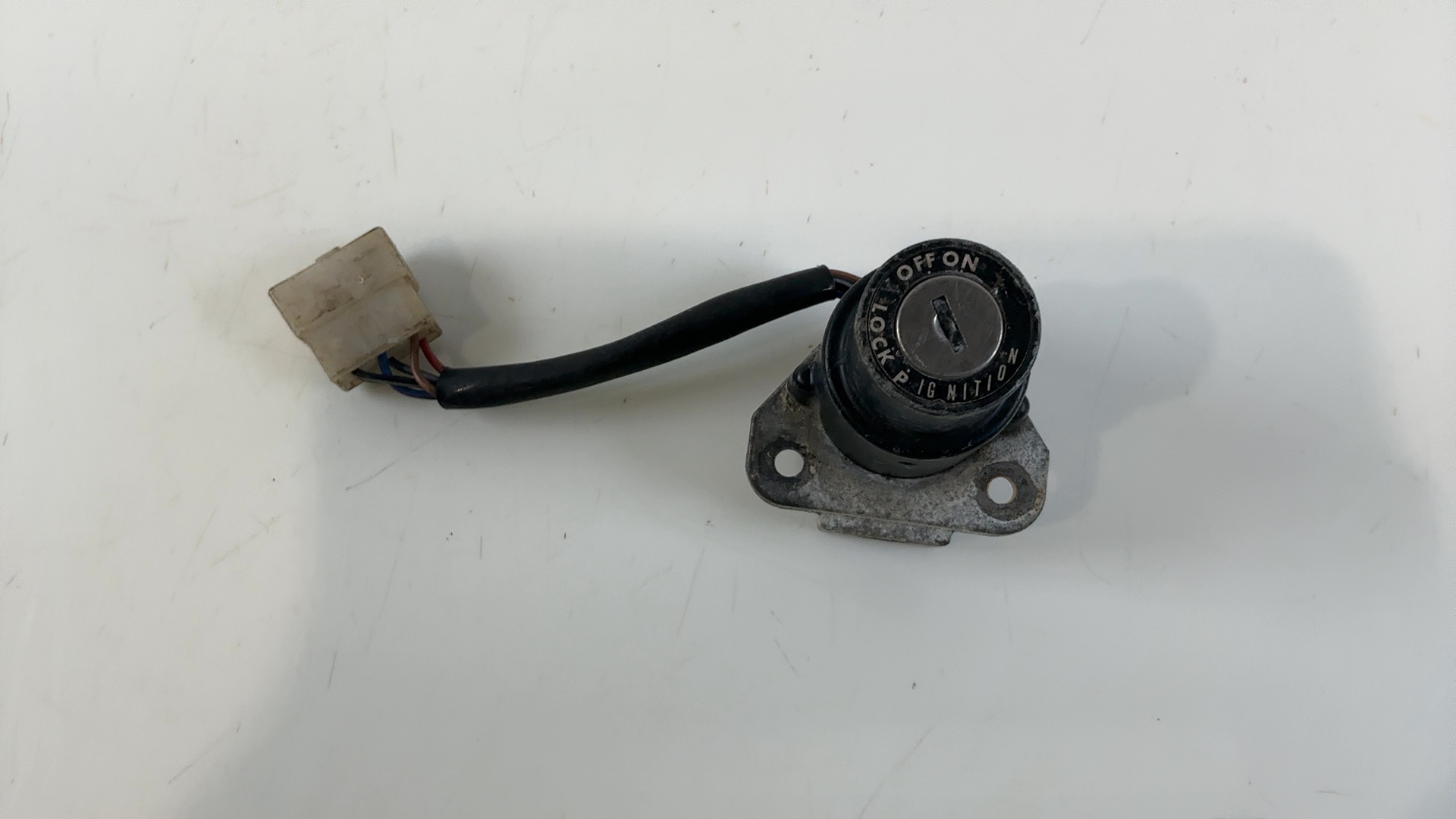 Yamaha RD125LC 10W 125 CC Ignition Switch 1982-1984 OEM 4L0-82508-30 - Image 5